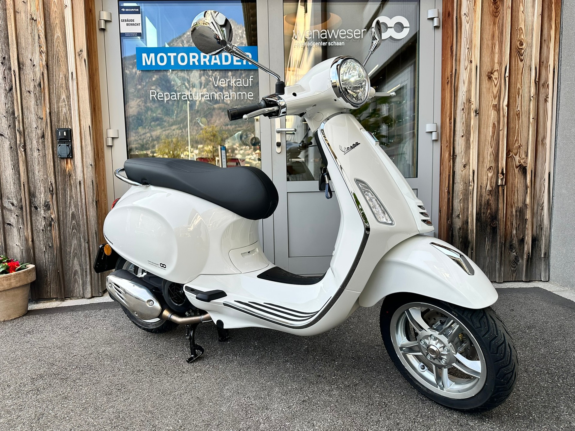 PIAGGIO Vespa Primavera 125 E5+-image-1