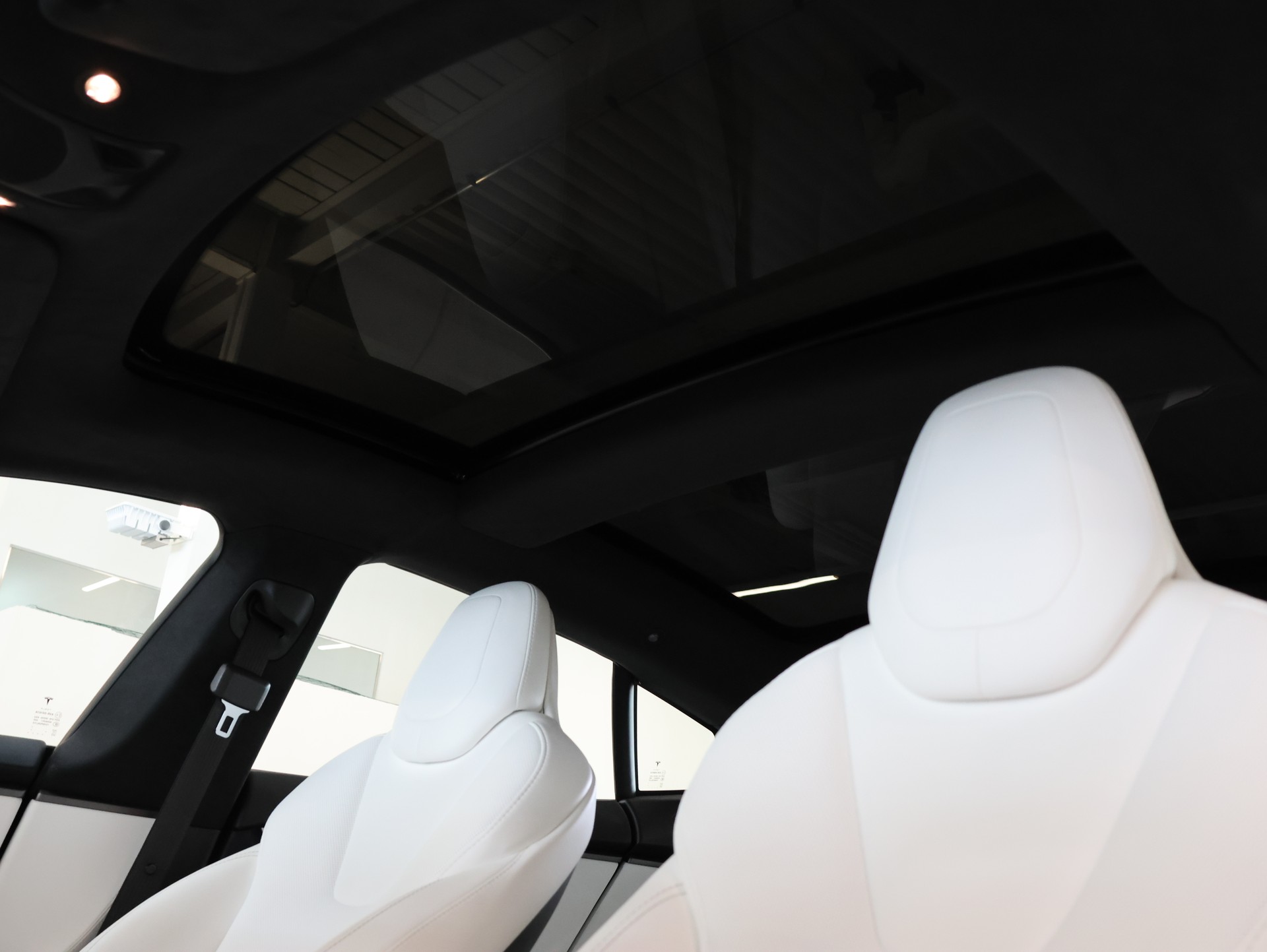 TESLA Model S 100 D Performance *Autopilot* *Panoramadach* *360 Kamera*-image-20