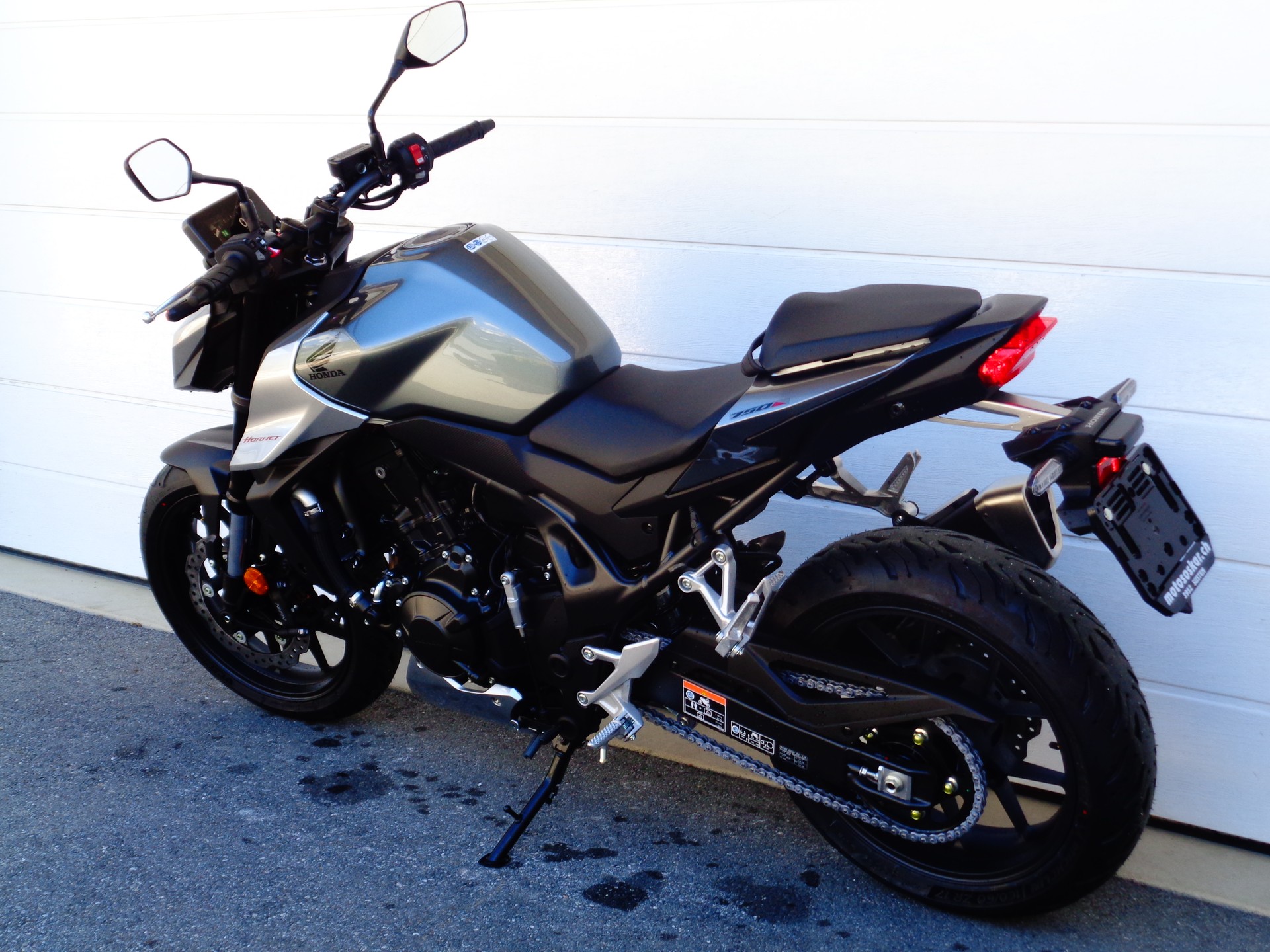 HONDA CB 750 Hornet E-Clutch EC-image-14