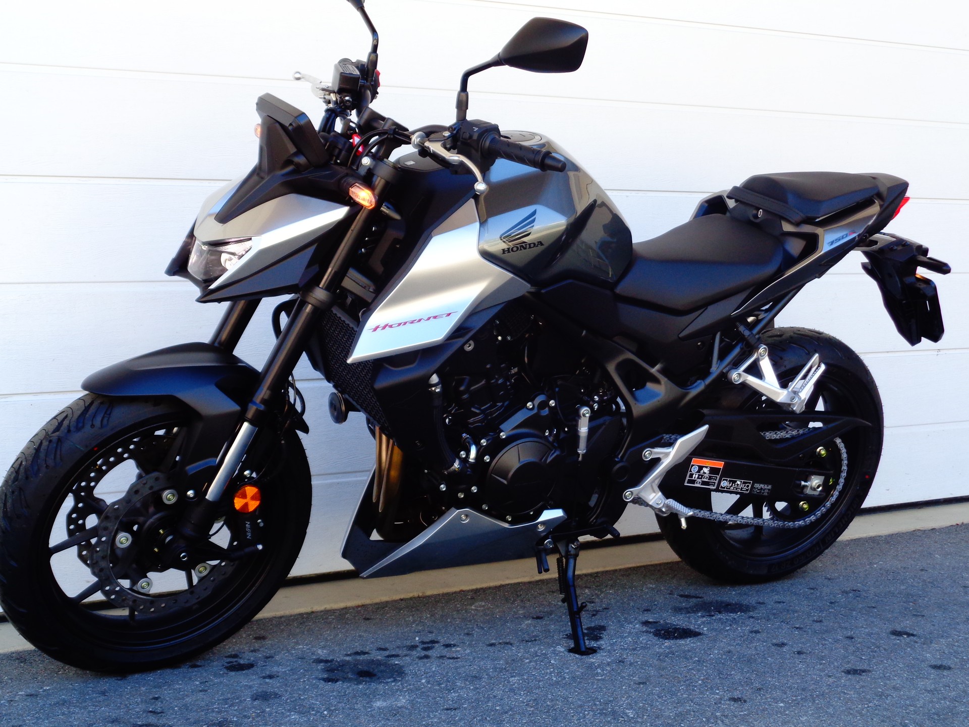 HONDA CB 750 Hornet E-Clutch EC-image-10