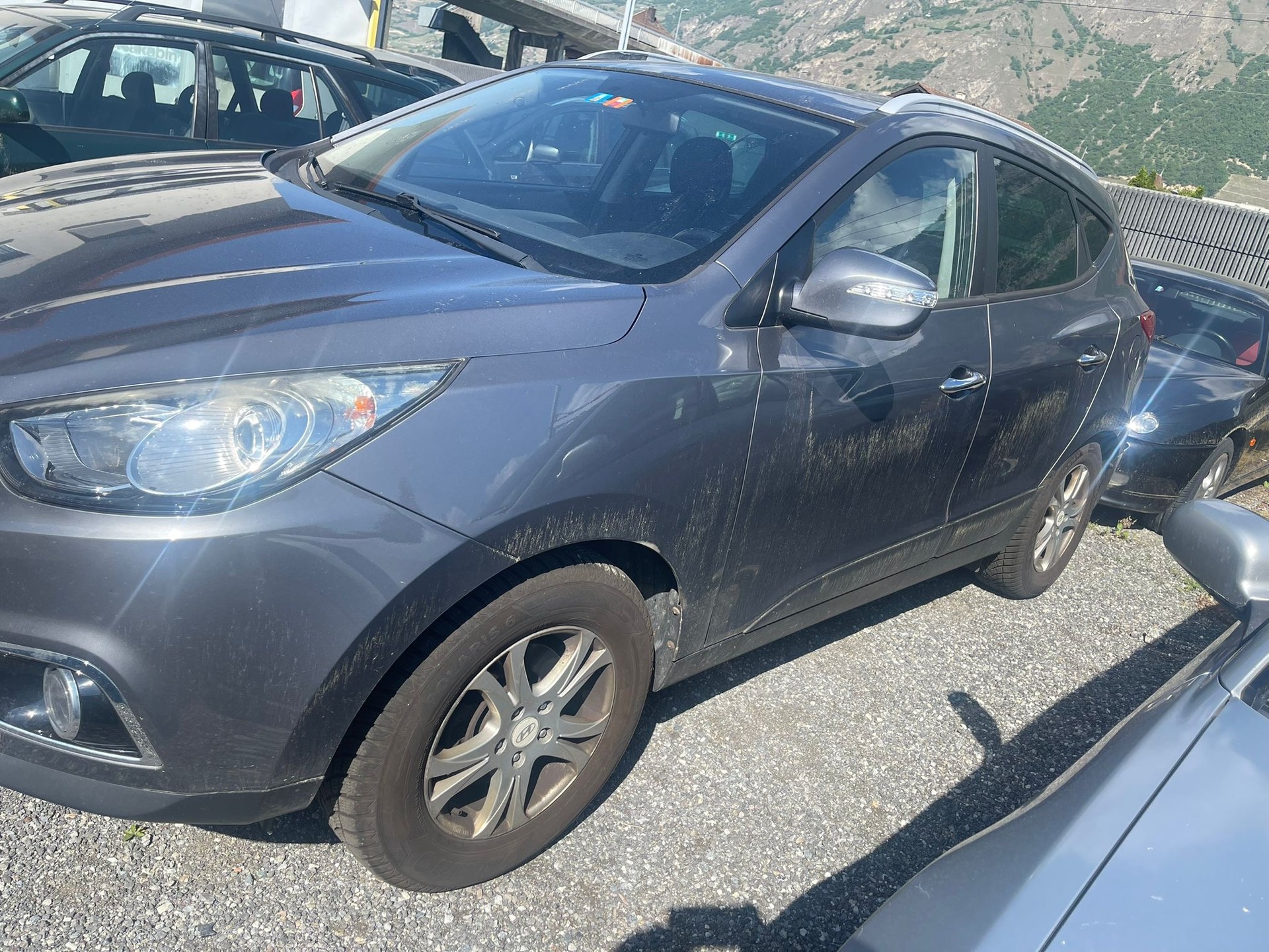 HYUNDAI iX 35 2.0 Premium 4WD-image-1
