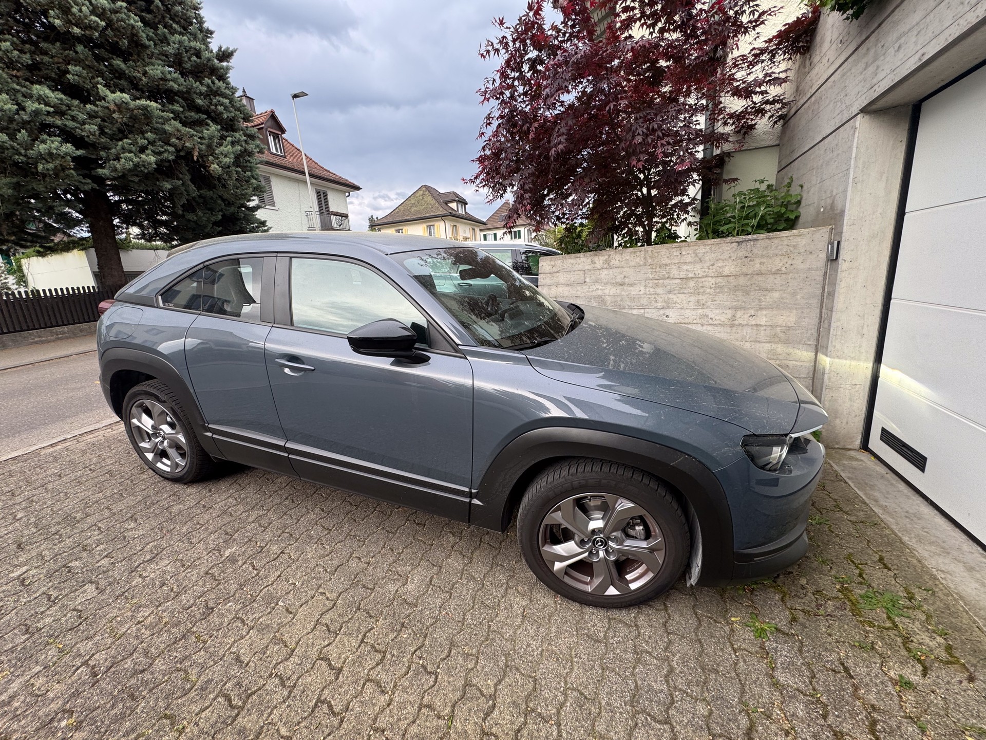 MAZDA MX-30 e-Skyactiv Ambition Plus-image-2