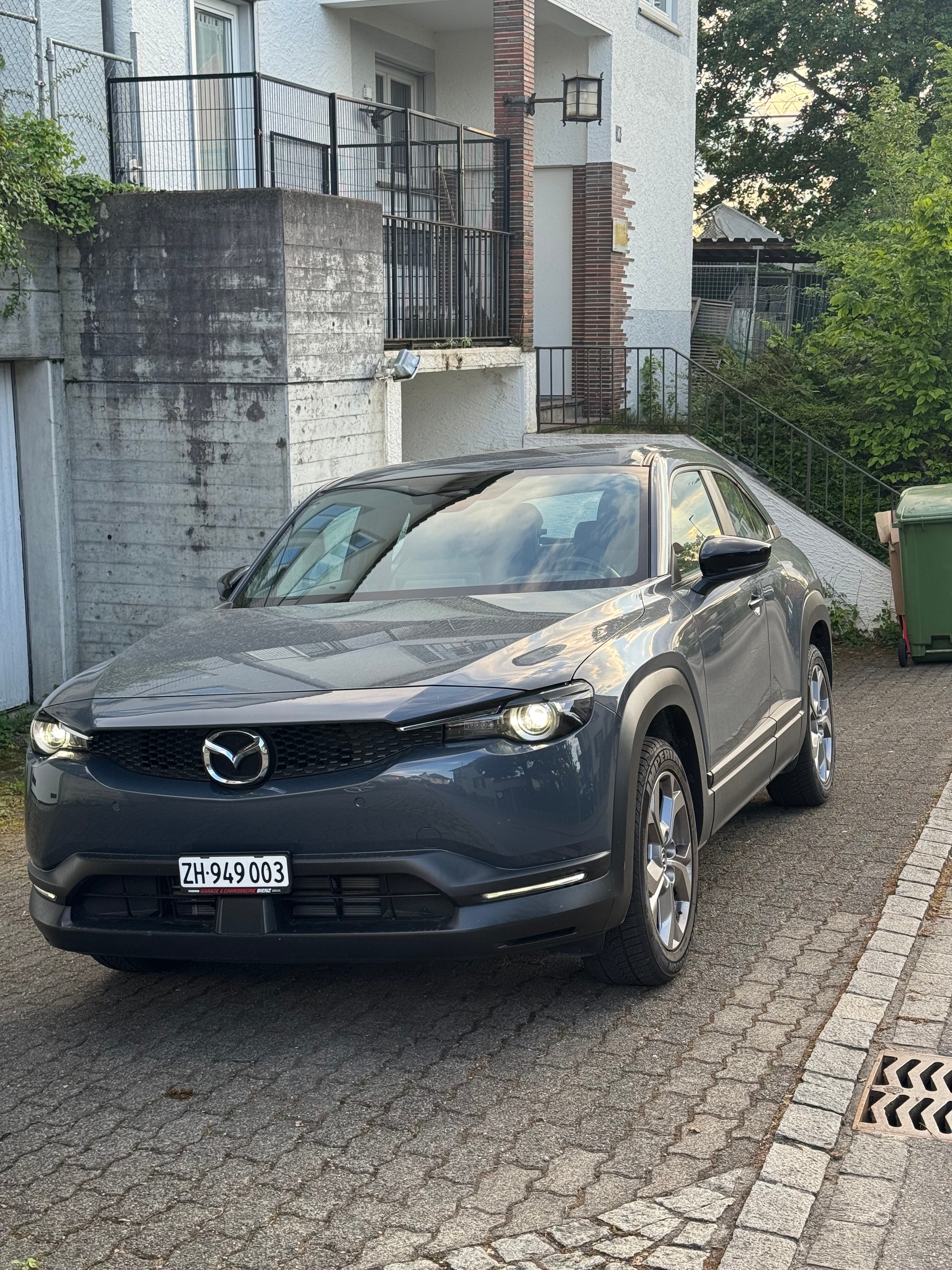 MAZDA MX-30 e-Skyactiv Ambition Plus