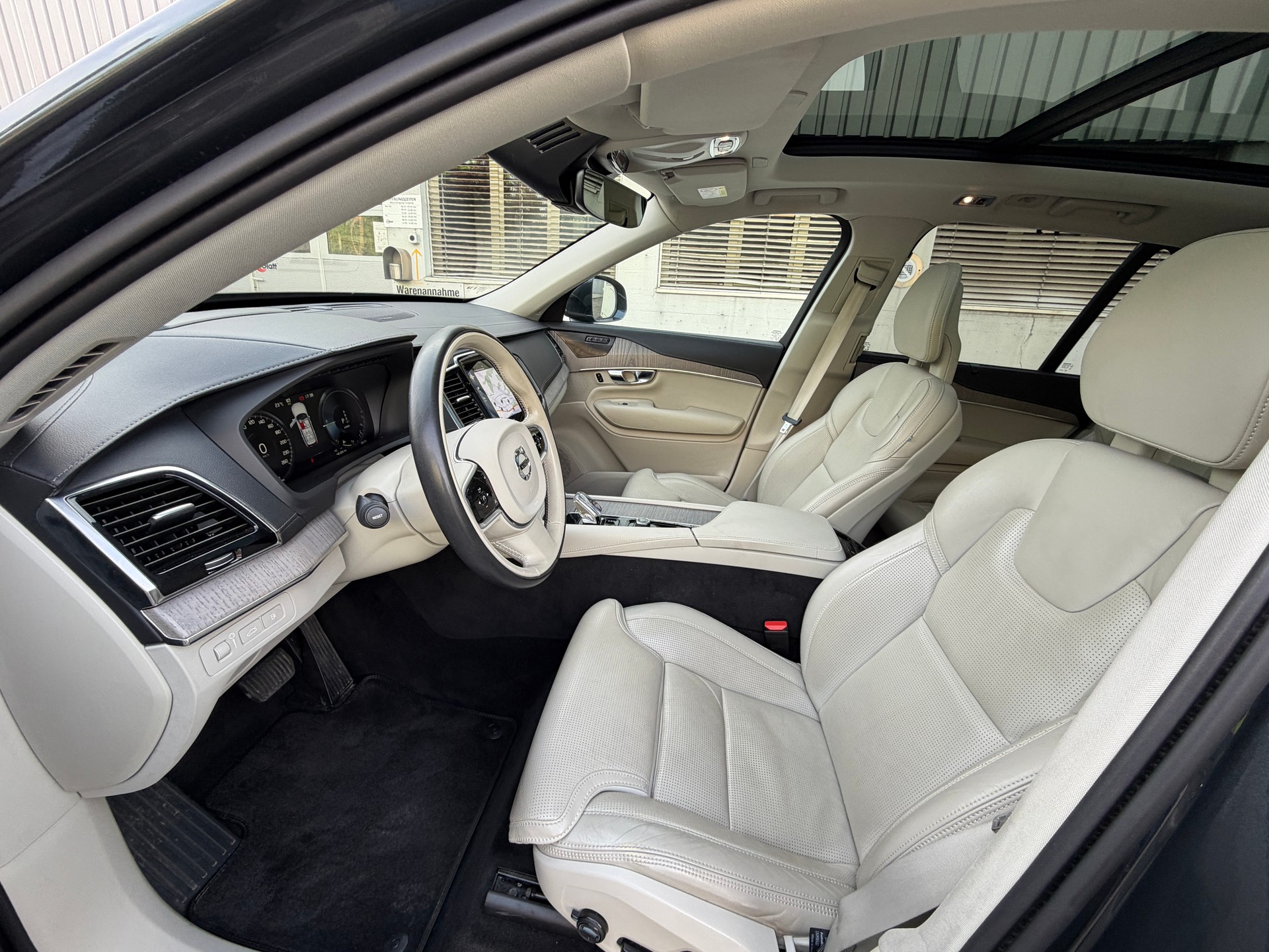 VOLVO XC90 T8 eAWD Inscription 7Plätze. eAWD-showroom-element-2