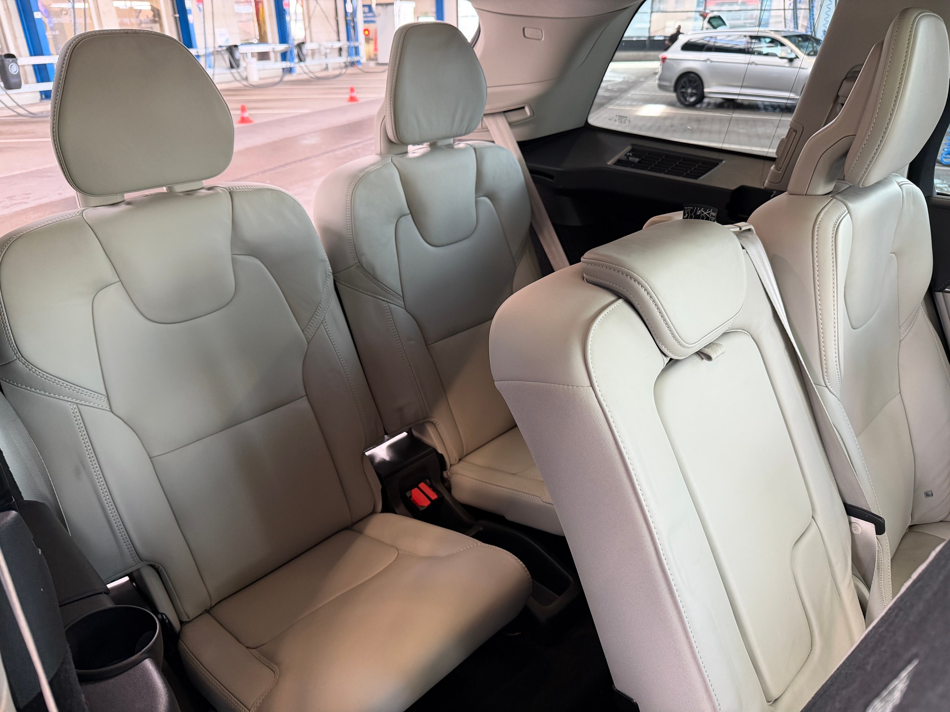 VOLVO XC90 T8 eAWD Inscription 7Plätze. eAWD-image-4