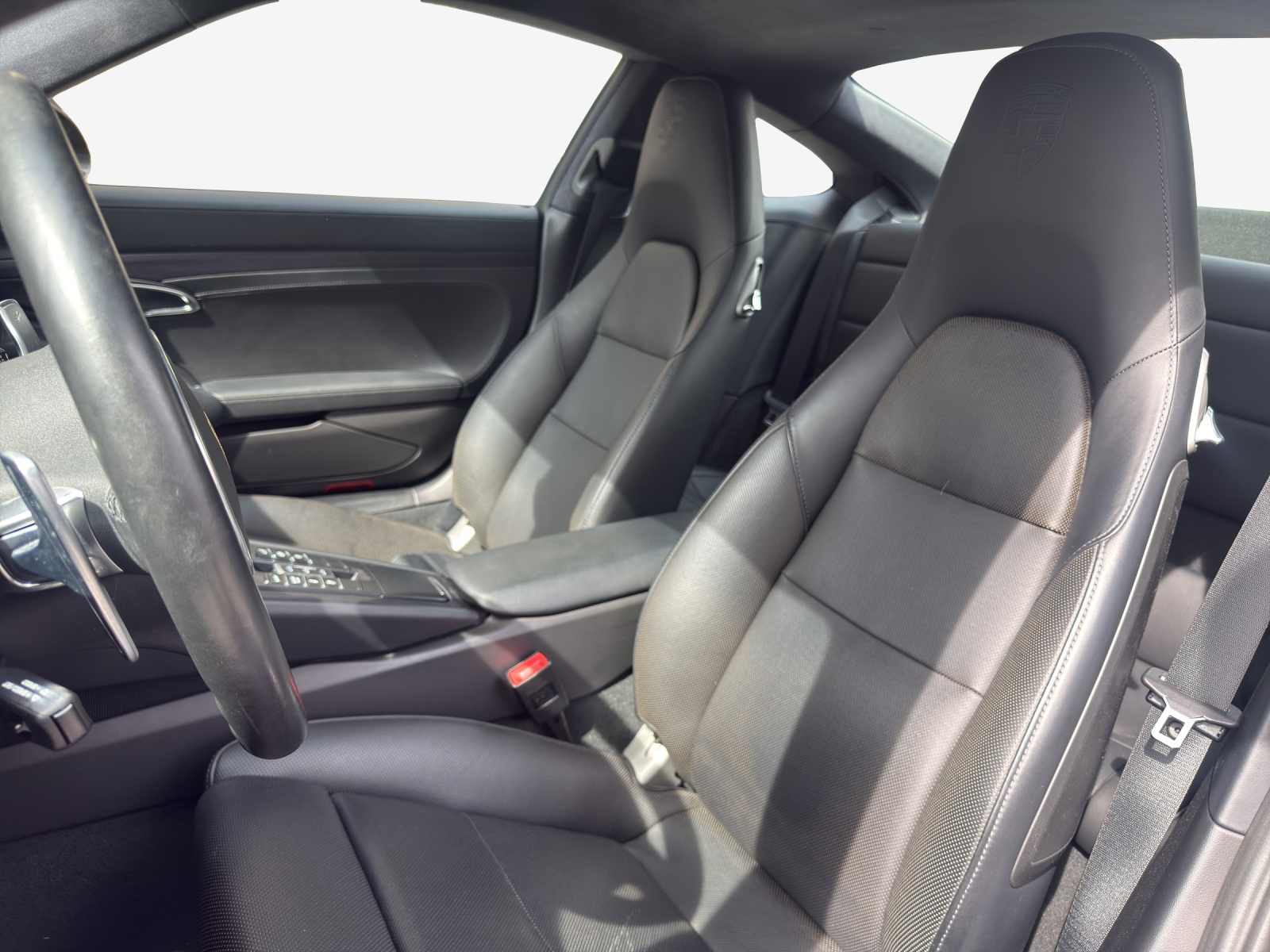 PORSCHE Carrera 4 GTS-image-11