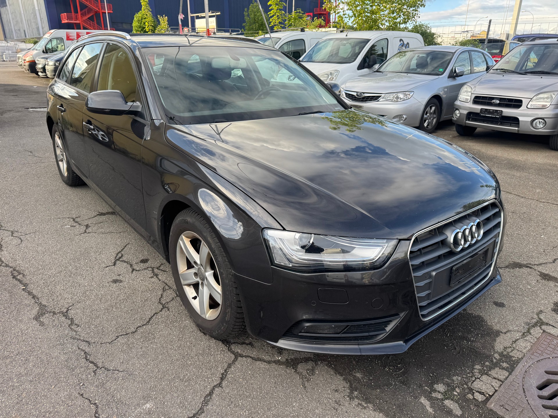 AUDI A4 Avant 1.8 TFSI-image-1