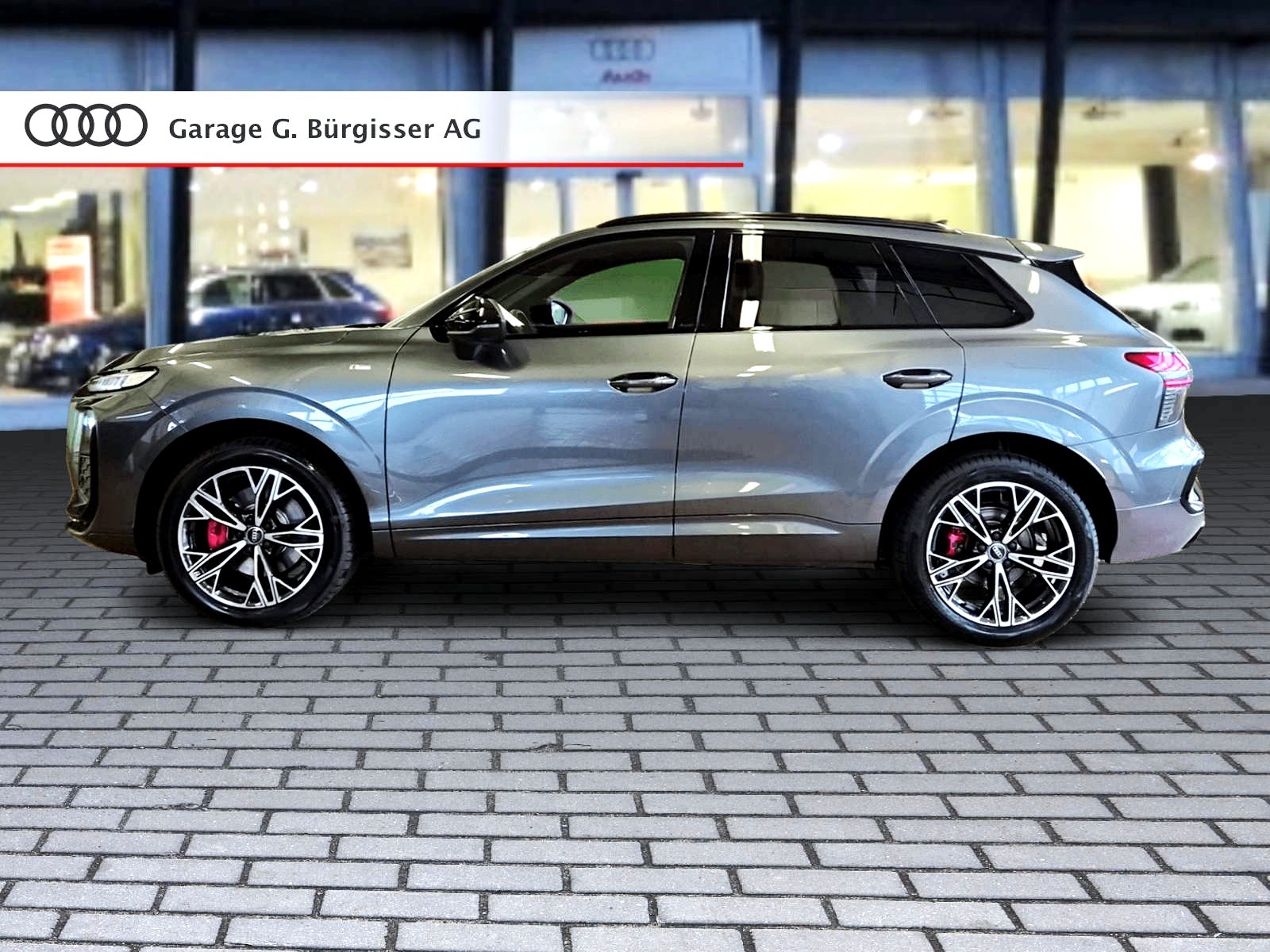 AUDI Q3 SUV TFSI quattro 150 kW S tronic Daytonagrau Perleffekt-showroom-element-2