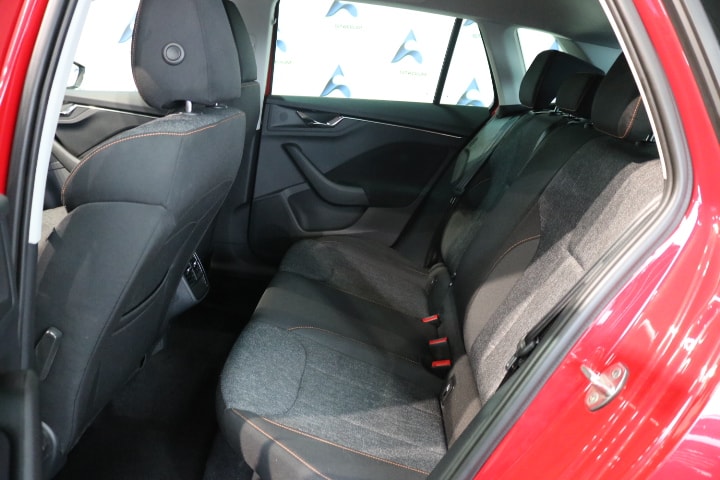 SKODA Kamiq 1.0 TSI Clever DSG-image-24