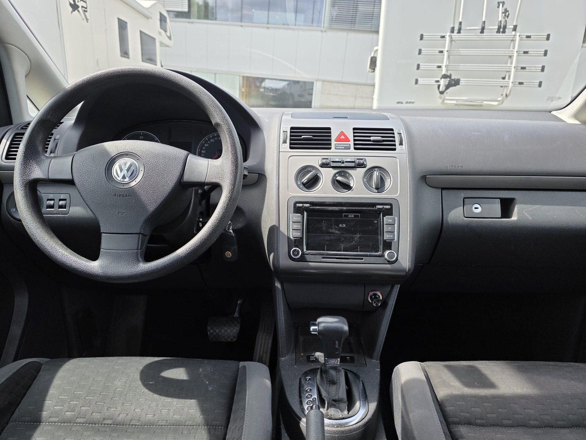 VW Touran 2.0 TDI Highline-image-9