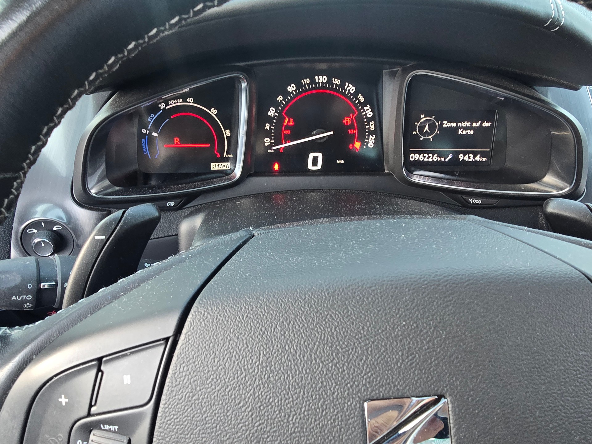 DS AUTOMOBILES DS5 HYbrid4 200 Sport Chic EGS6-image-10