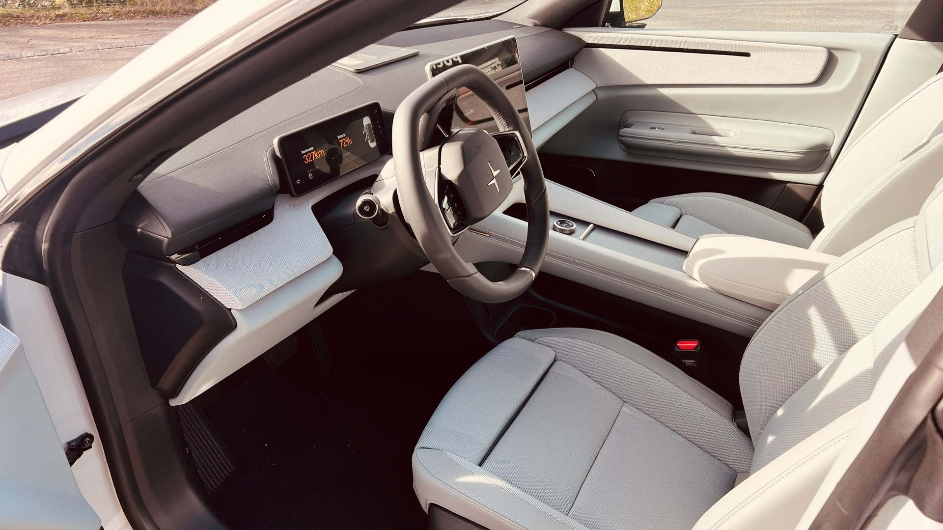 POLESTAR Long Range Dual Motor-image-5