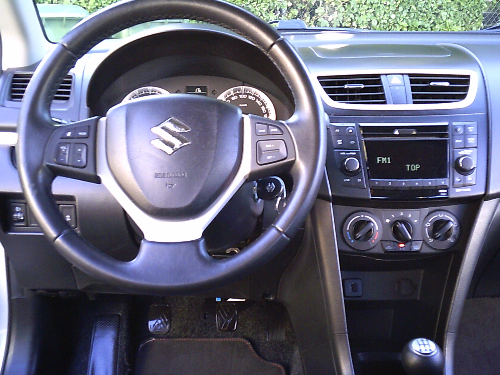 SUZUKI Swift 1.2i 16V PizSulai 4x4-image-9