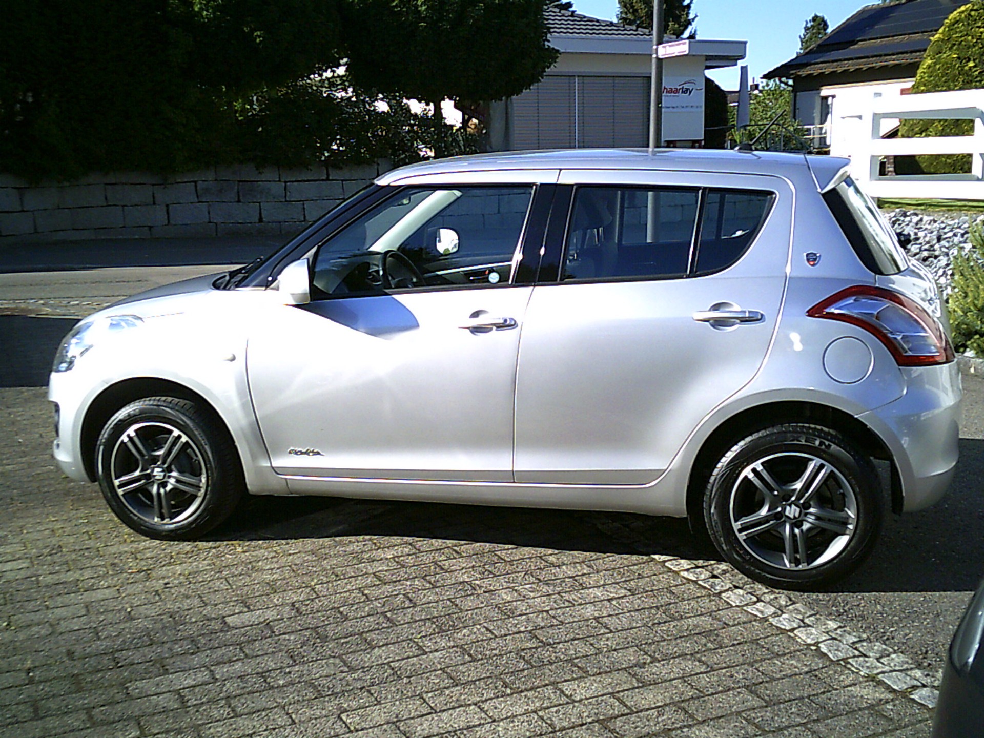 SUZUKI Swift 1.2i 16V PizSulai 4x4-image-1
