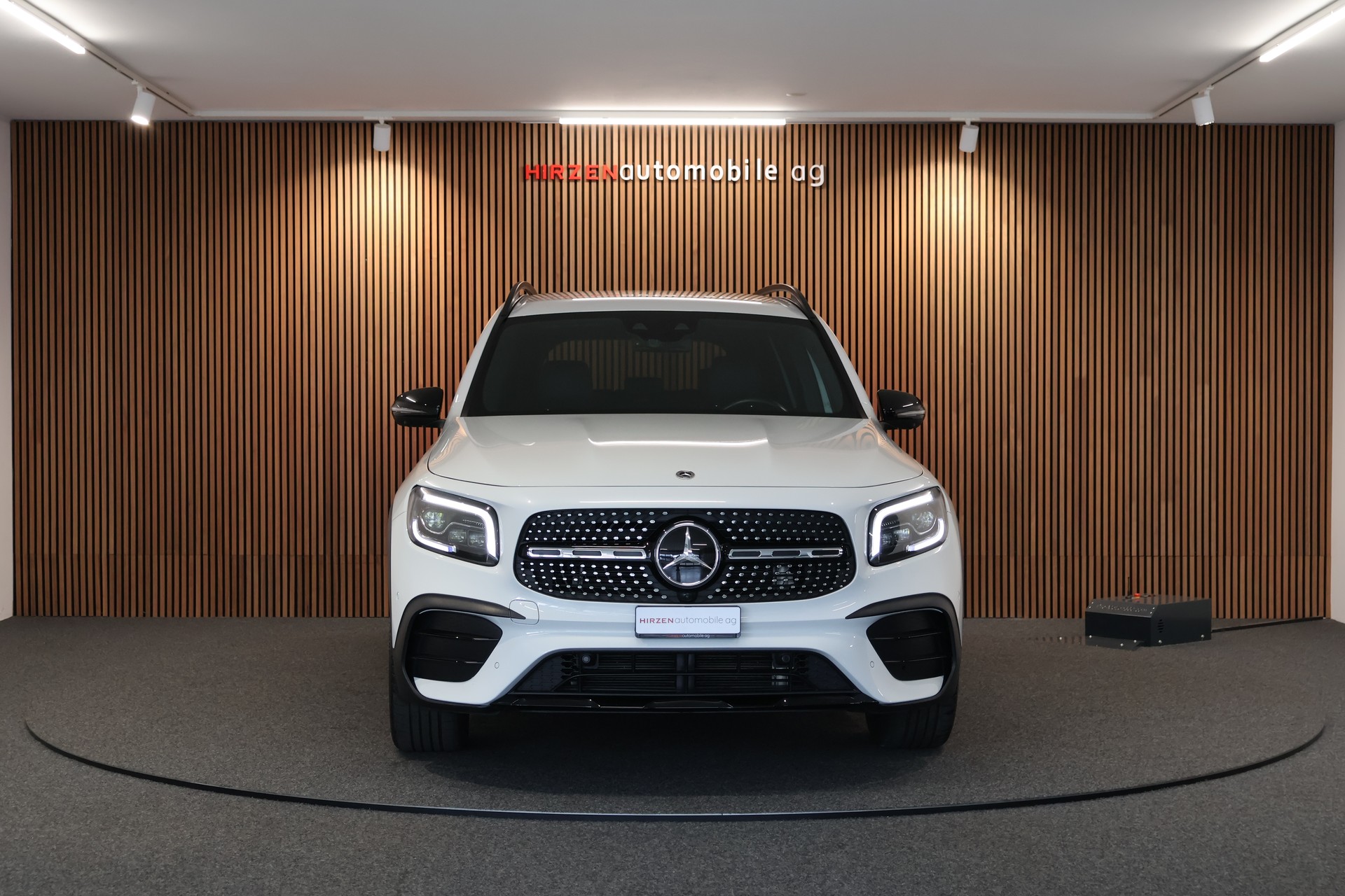 MERCEDES-BENZ GLB 220 d 4Matic AMG Line 8G-Tronic-image-7
