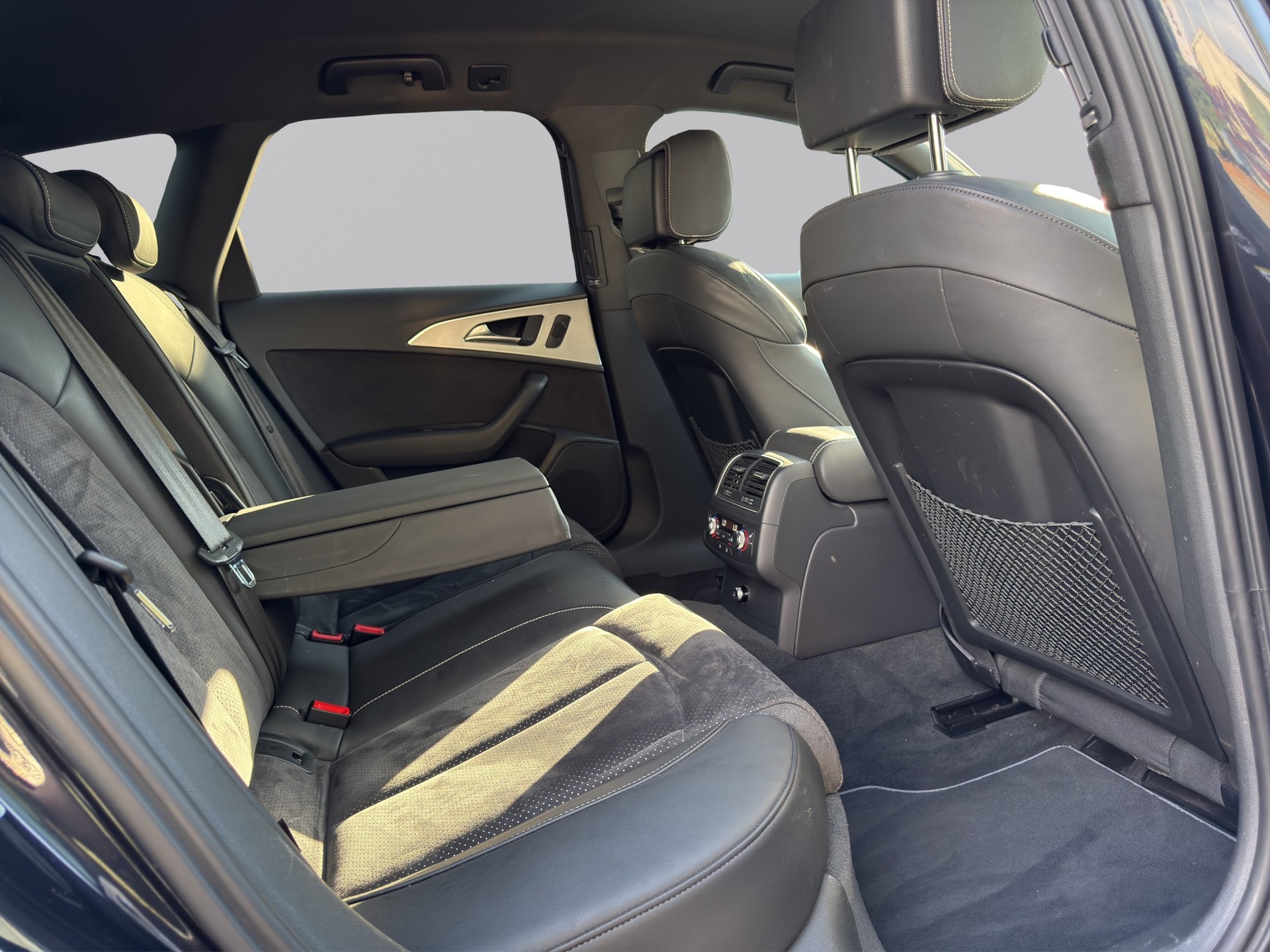 AUDI A6 Avant 3.0 BiTDI V6 quattro tiptronic-image-9