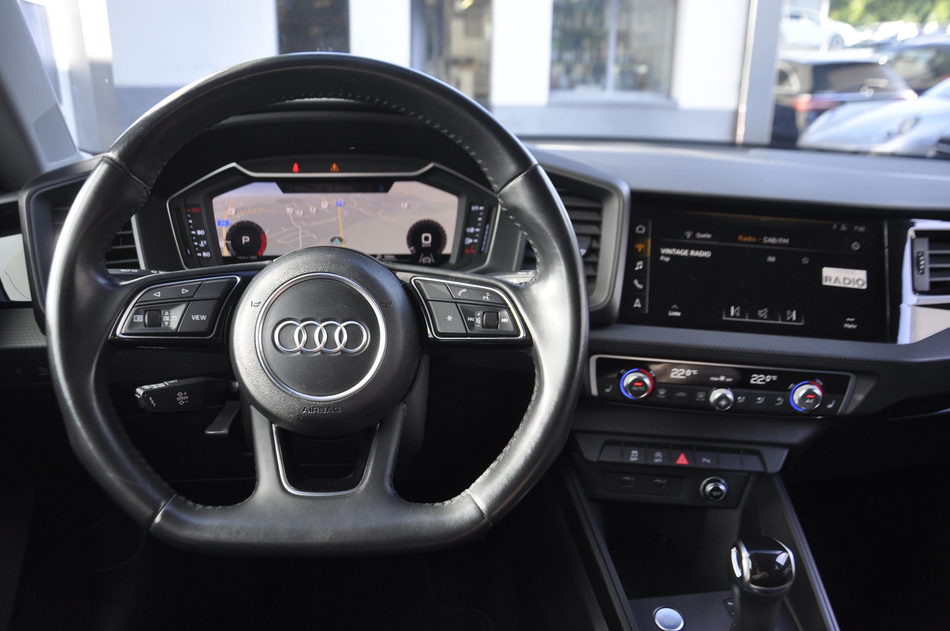 AUDI A1 Sportback 30 TFSI S Line S-tronic-image-9