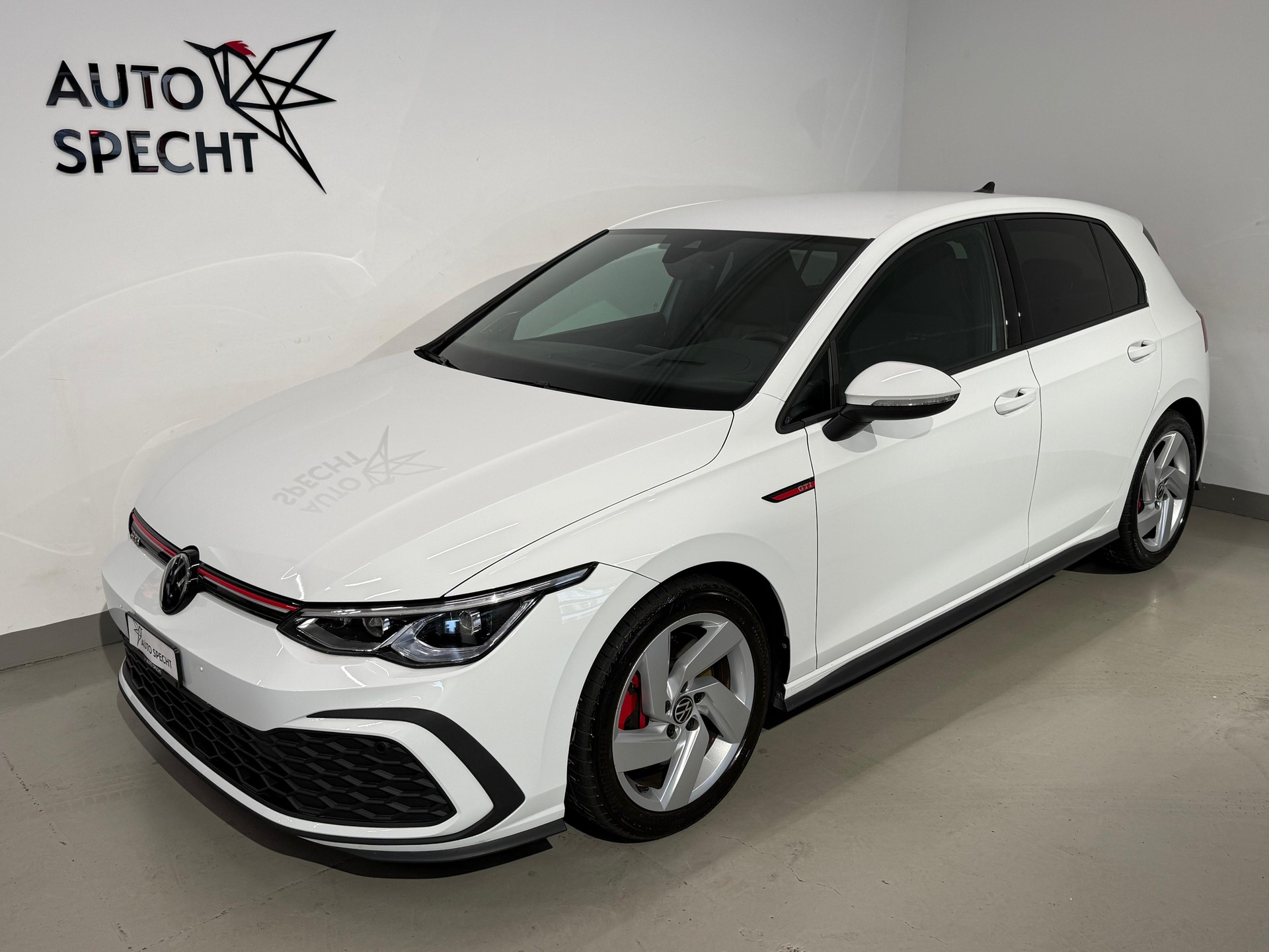 VW Golf 2.0 TSI GTI DSG-image-1