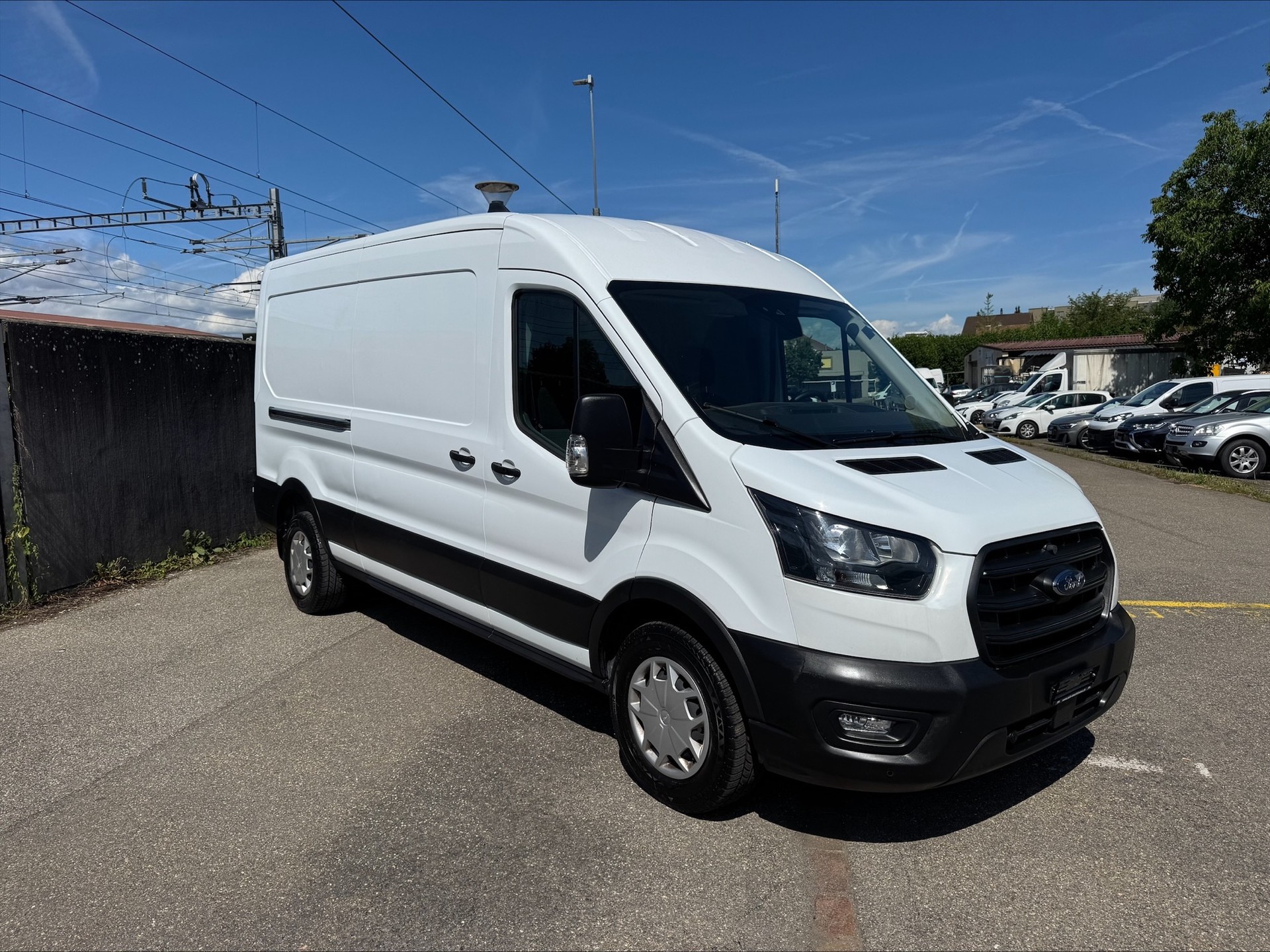 FORD Transit Van 350 L3 Trend 2.0 TDCi 130 FWD A-showroom-element-3