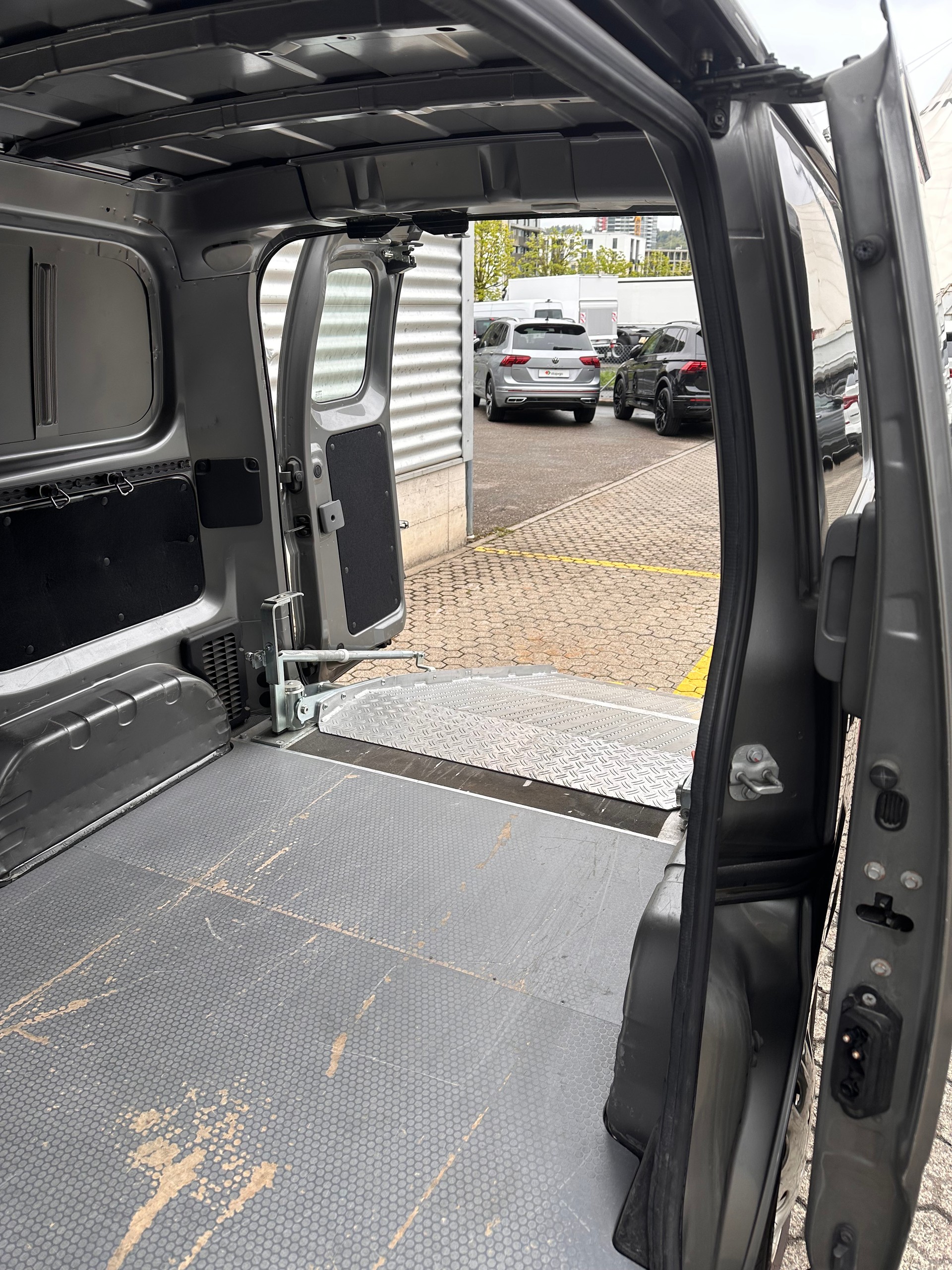 NISSAN NV200 1.5 dCi 85 Pro Rückfahrtkamera, Mit Ladebühne-image-10