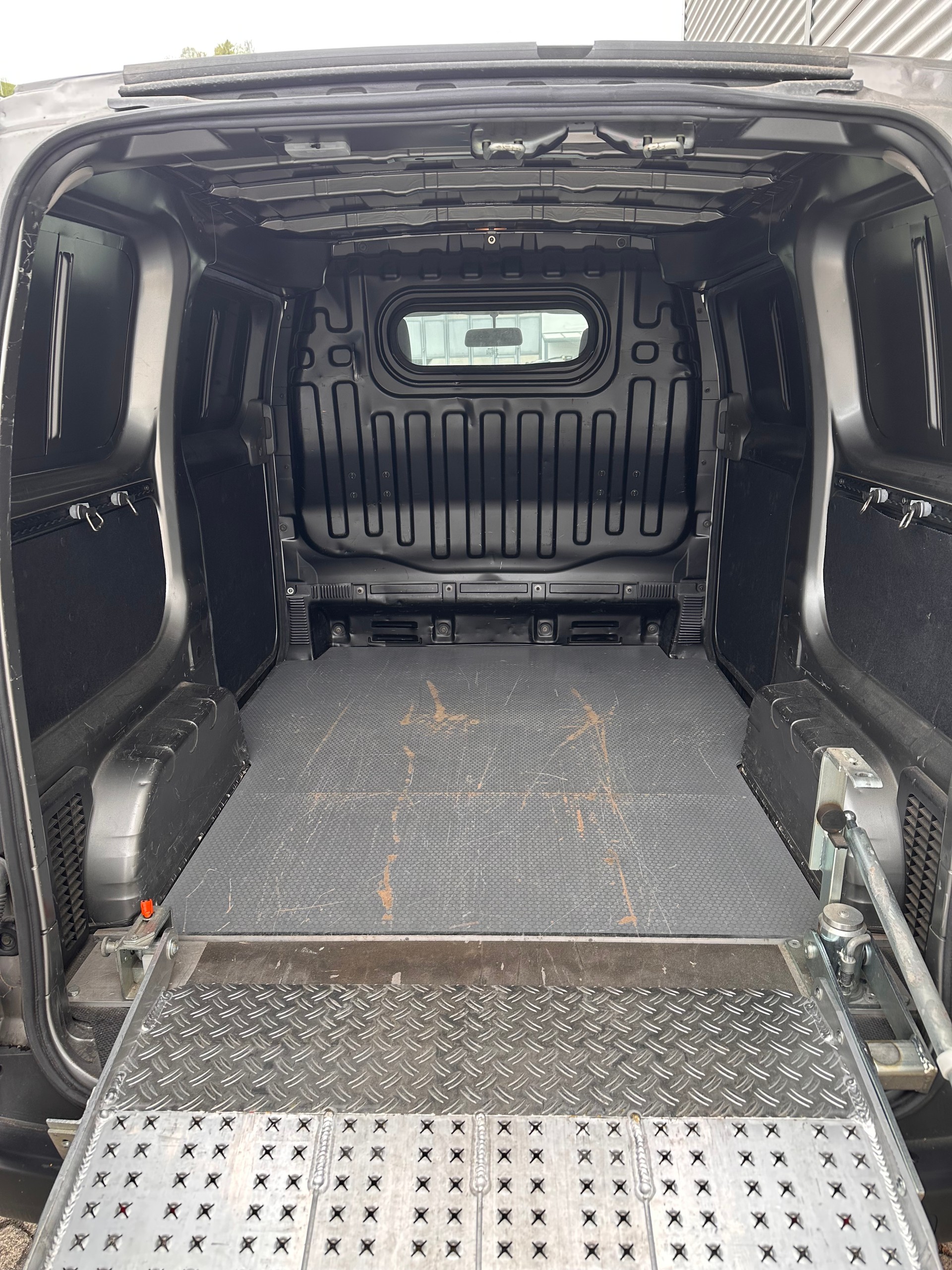 NISSAN NV200 1.5 dCi 85 Pro Rückfahrtkamera, Mit Ladebühne-image-8
