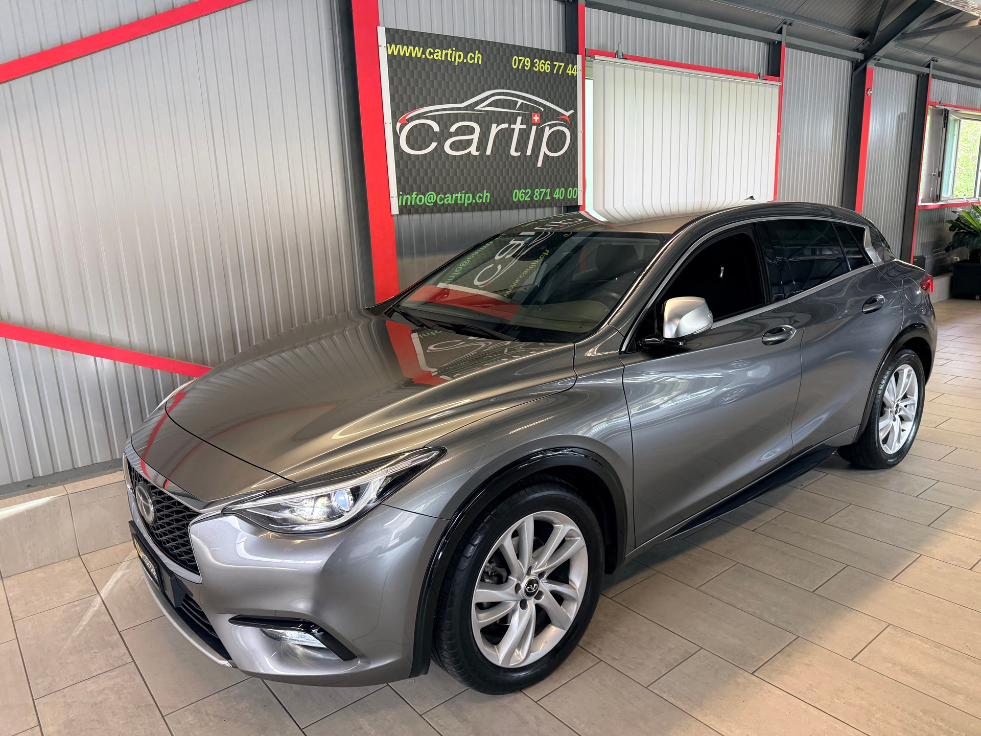 INFINITI Q30 Business Executive FWD DCT-image-5