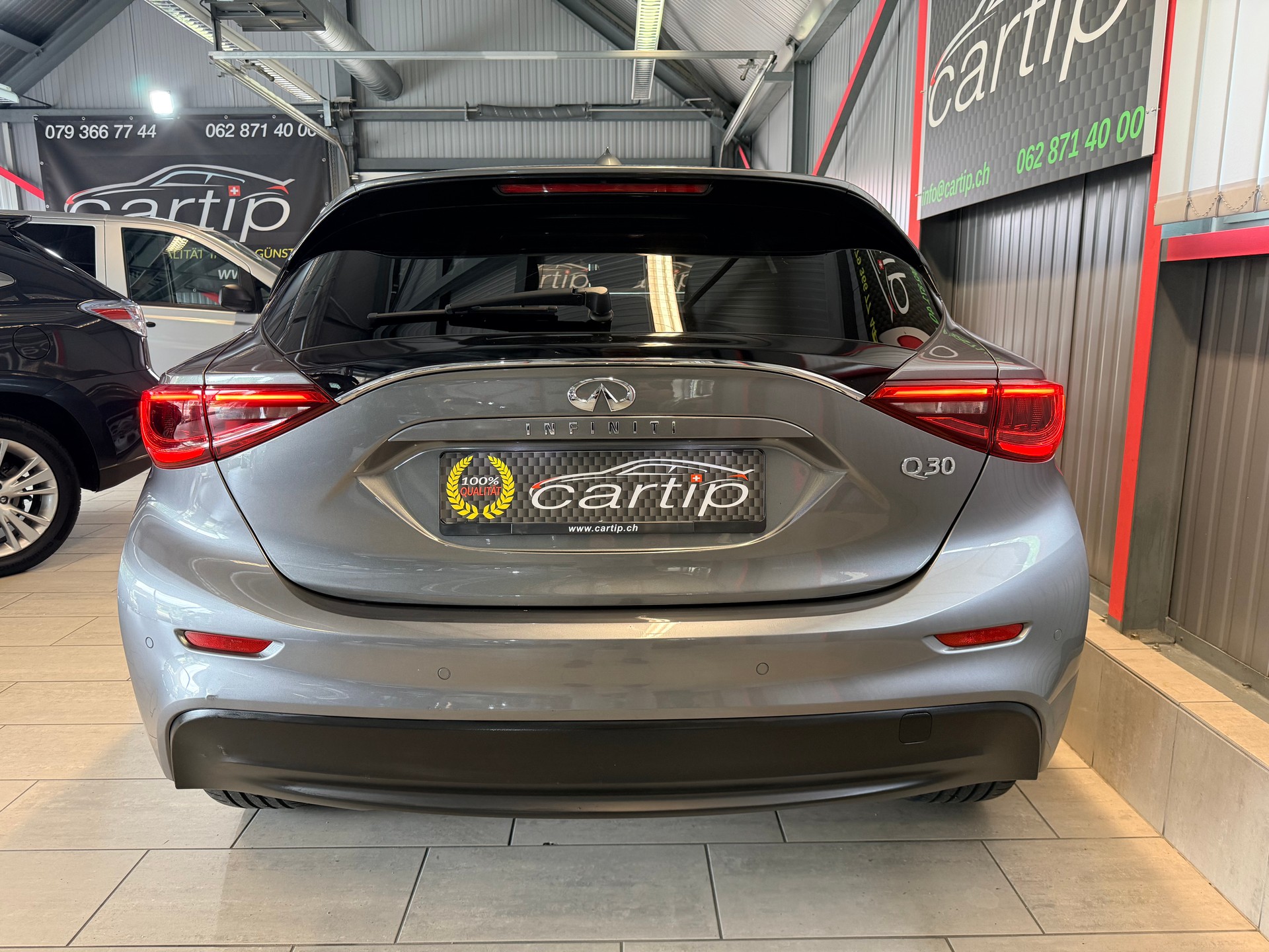 INFINITI Q30 Business Executive FWD DCT-image-8