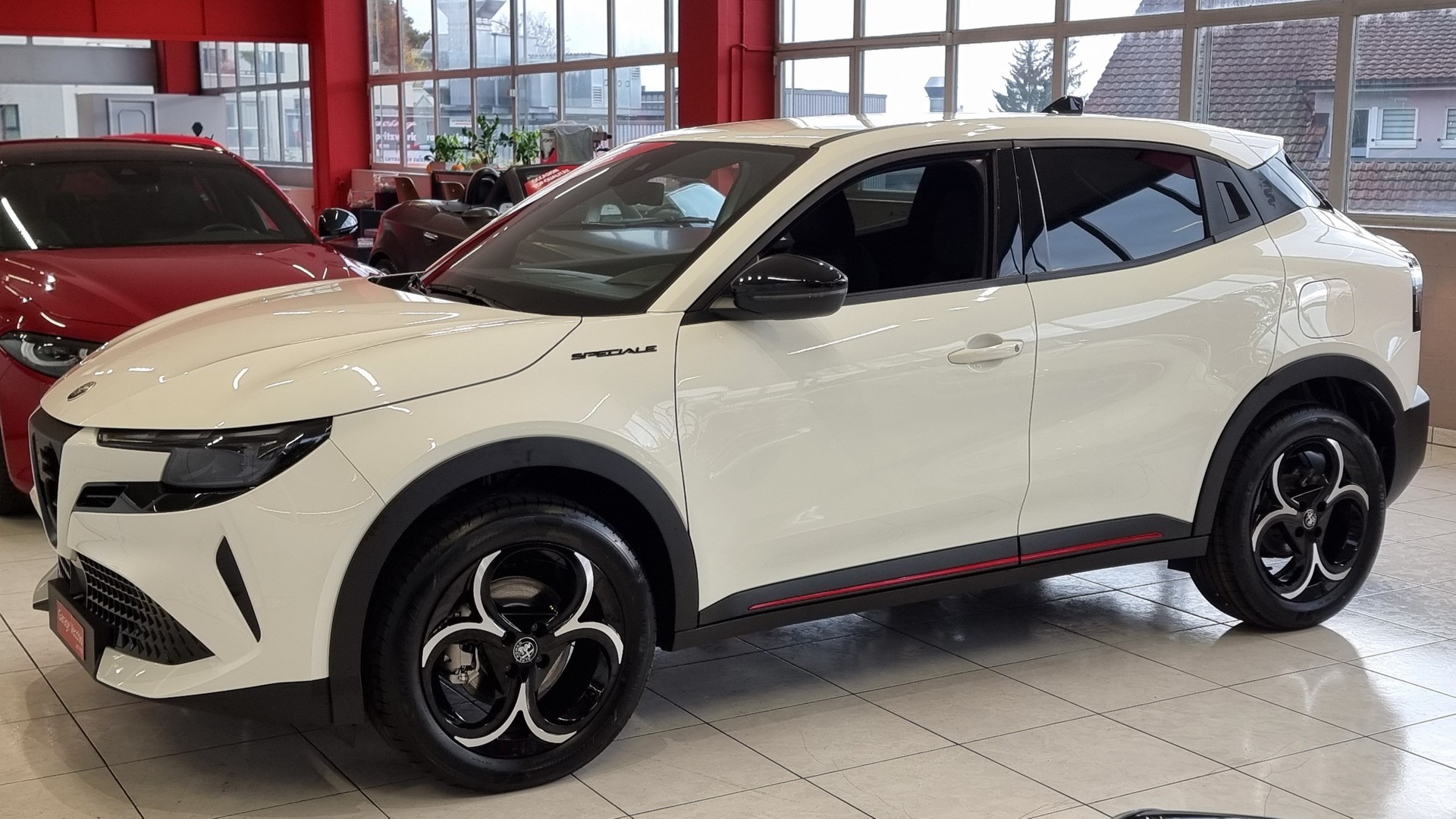ALFA ROMEO Junior 1.2 Ibrida Speciale-showroom-element-1