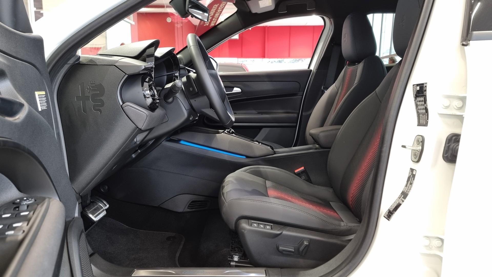 ALFA ROMEO Junior 1.2 Ibrida Speciale-image-16