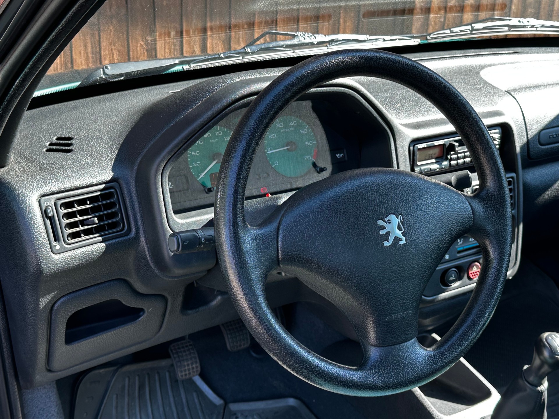 PEUGEOT 106-image-7