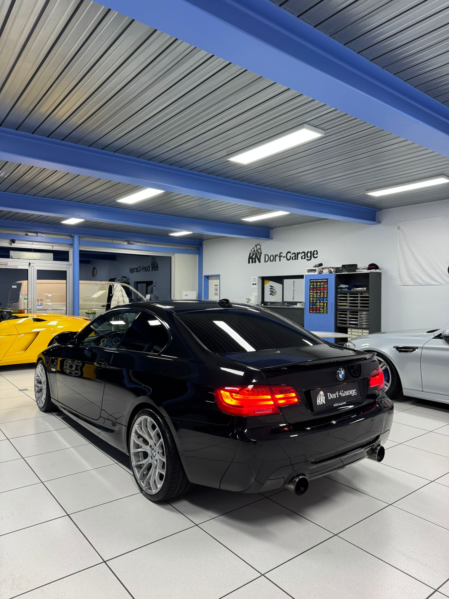 BMW 335i xDrive Coupé Steptronic-image-5