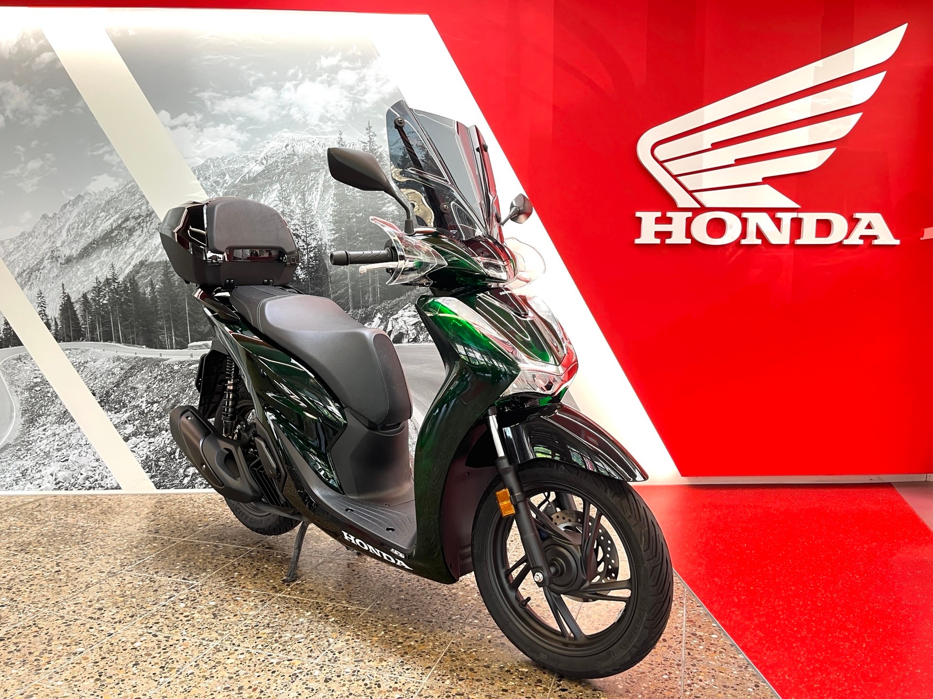 HONDA SH 125 Sporty inkl. Keyless-Case und Windschild-image-2