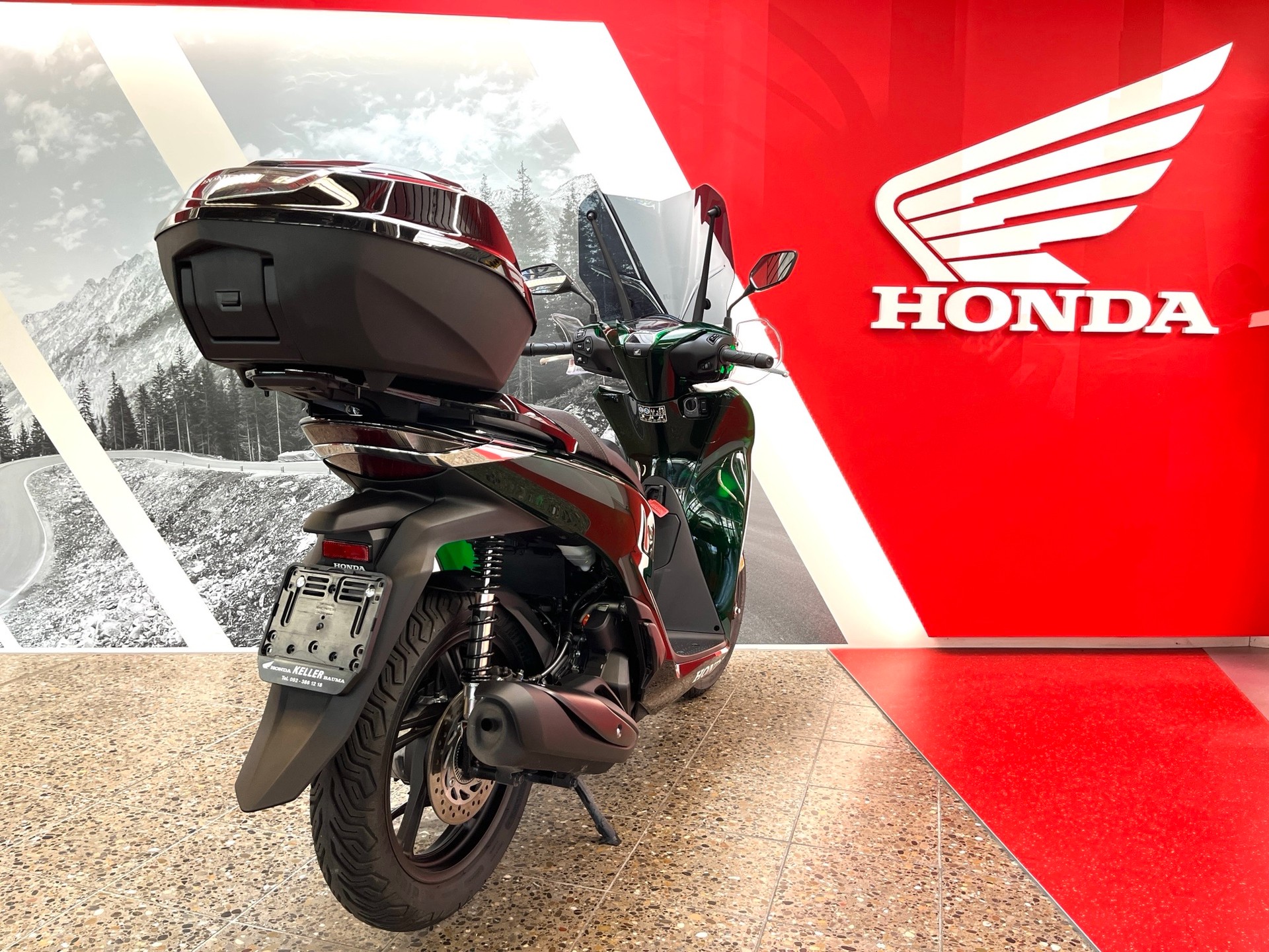 HONDA SH 125 Sporty inkl. Keyless-Case und Windschild-image-3