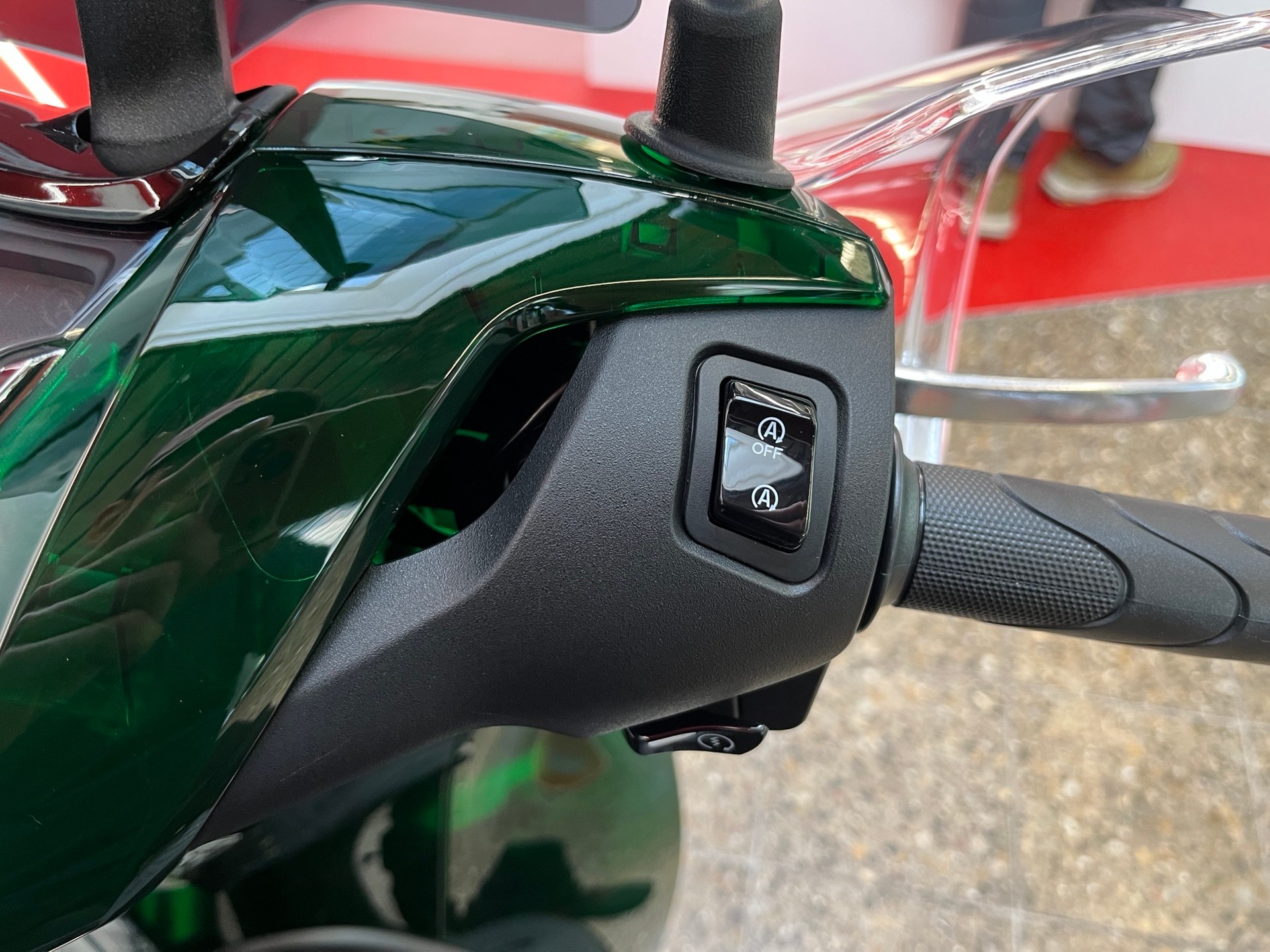 HONDA SH 125 Sporty inkl. Keyless-Case und Windschild-image-8