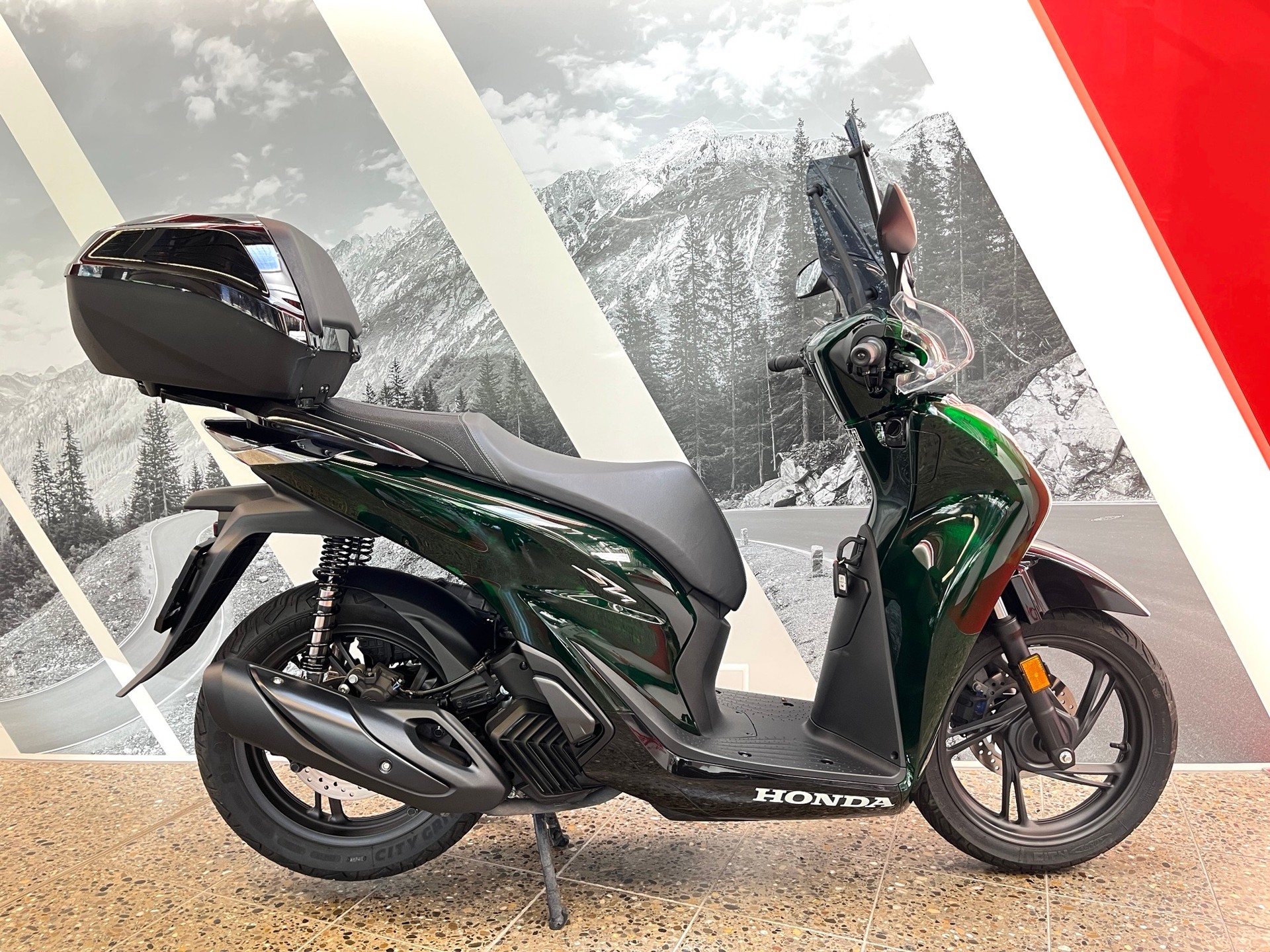 HONDA SH 125 Sporty inkl. Keyless-Case und Windschild-image-0