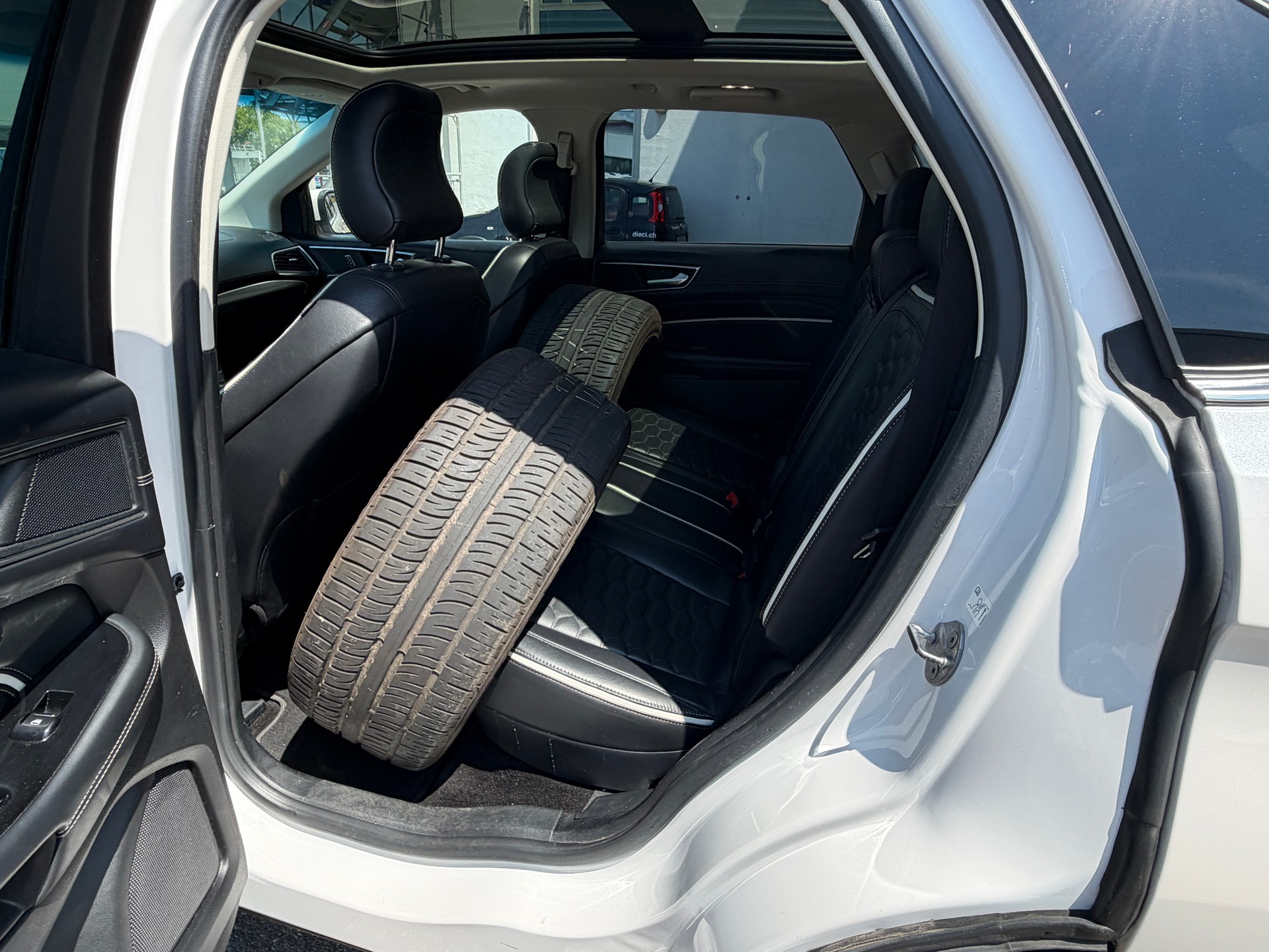 FORD Edge 2.0 TDCi Vignale 4WD PowerShift-image-8
