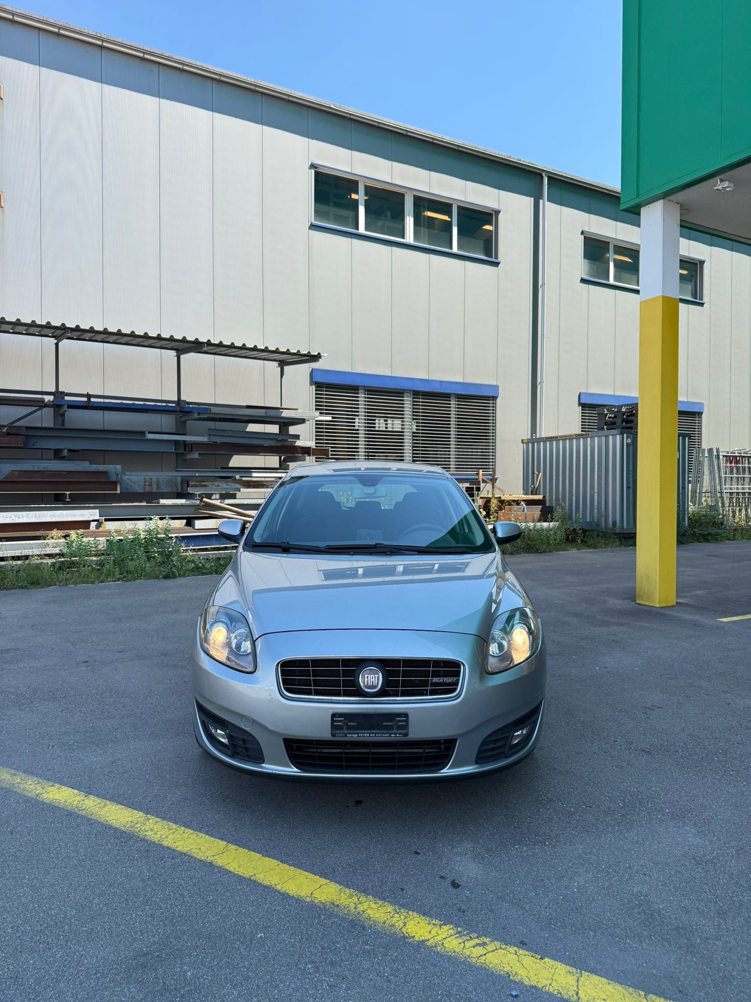FIAT Croma 1.9 16V JTD Dynamic Automatic-image-1