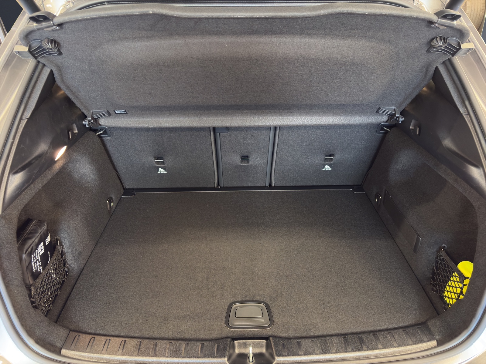 MERCEDES-BENZ GLA 220 4M-image-13