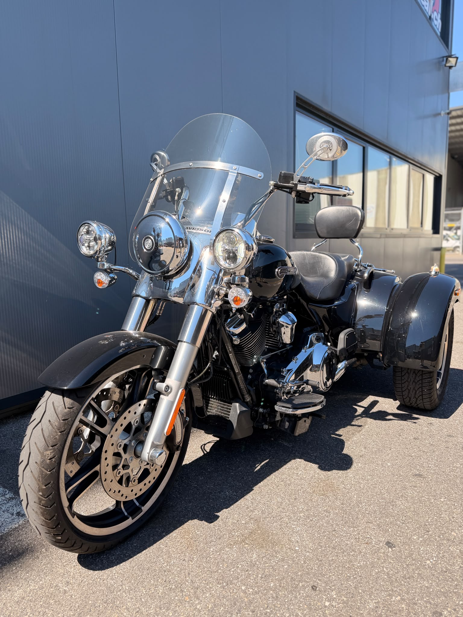 HARLEY-DAVIDSON FLRT Freewheeler-image-2