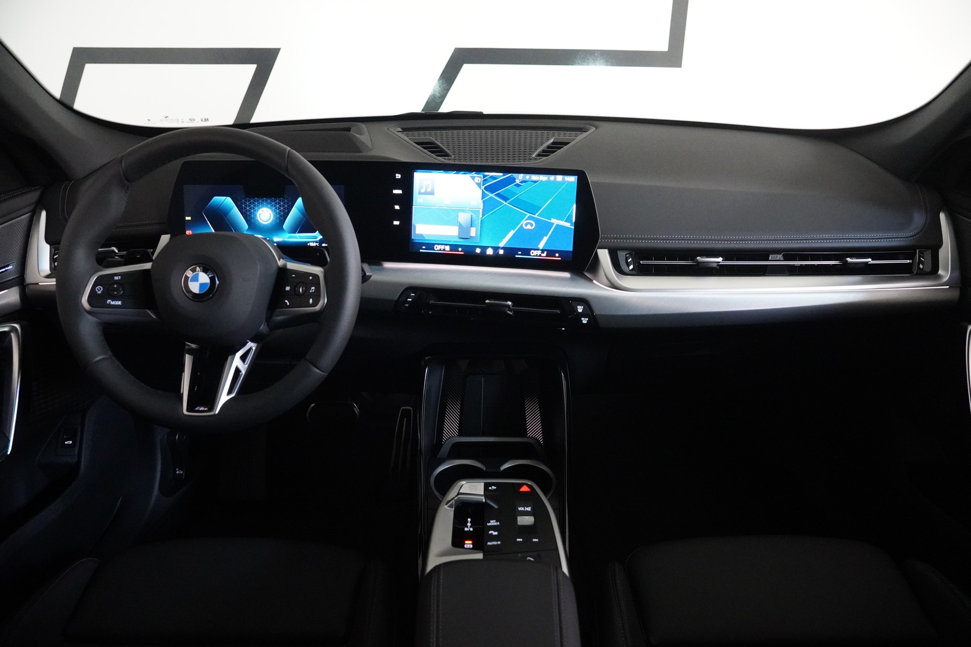 BMW X1 xDrive 23d 48V M Sport Pro-image-17
