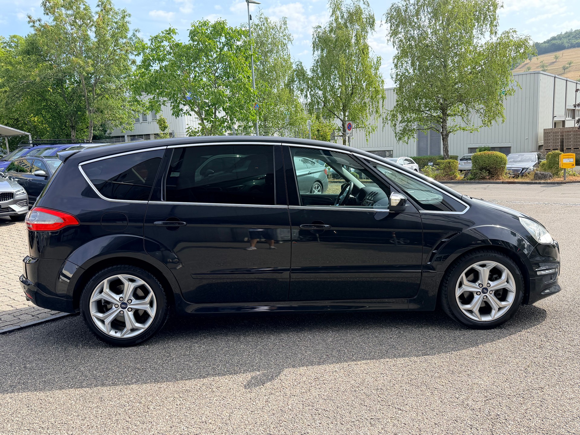 FORD S-Max 2.2 TDCi Titanium Automatic-showroom-element-1