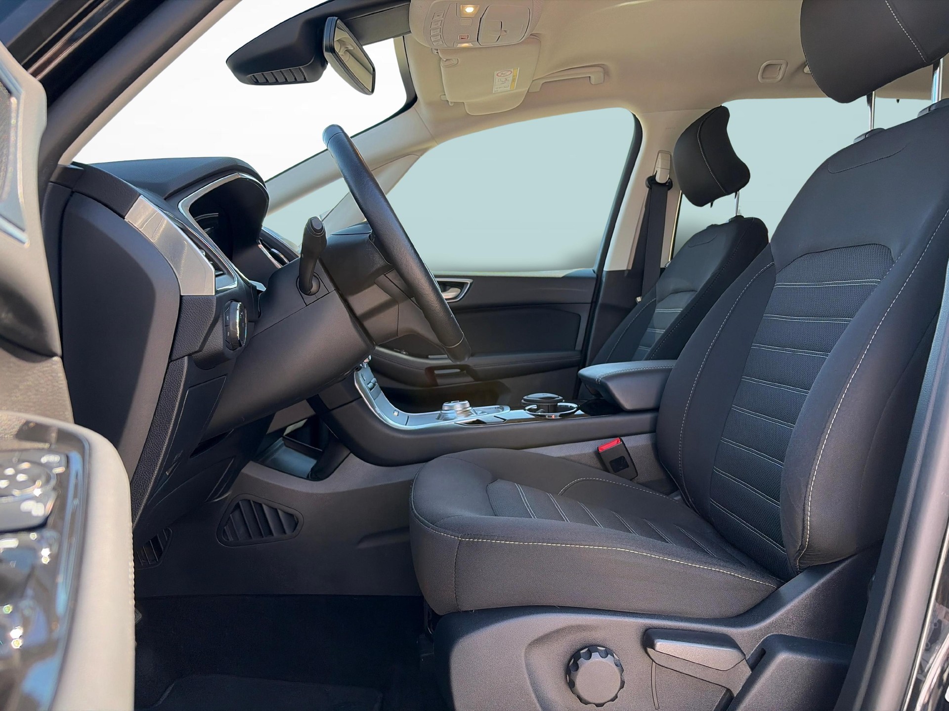 FORD Galaxy 2.5 Hybrid Titanium 7P-image-10