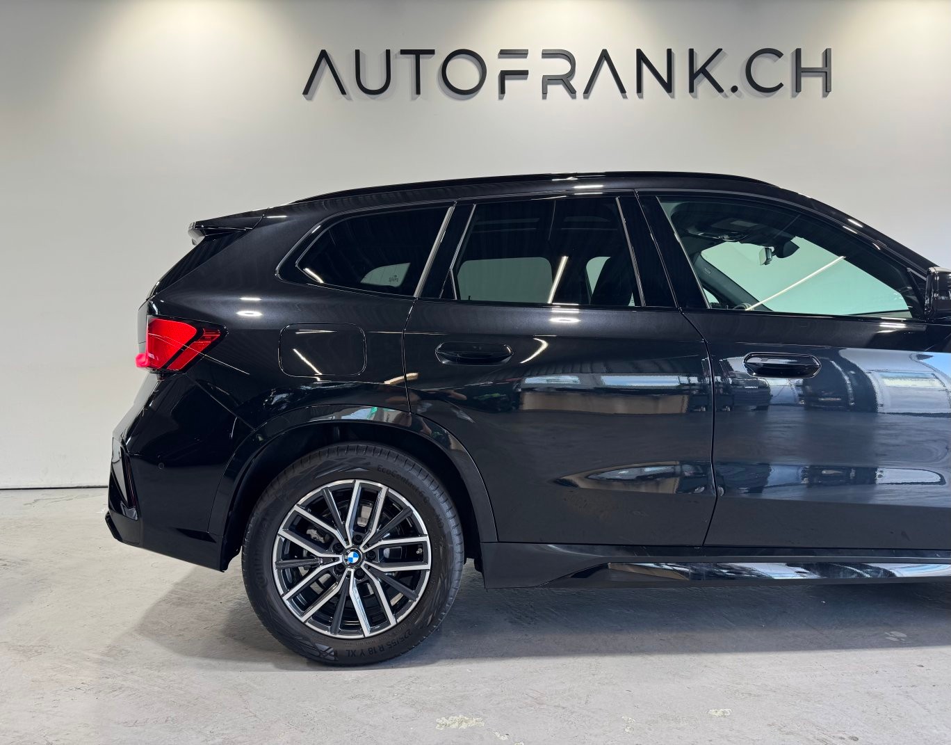 BMW X1 23d xDrive paddles-showroom-element-2