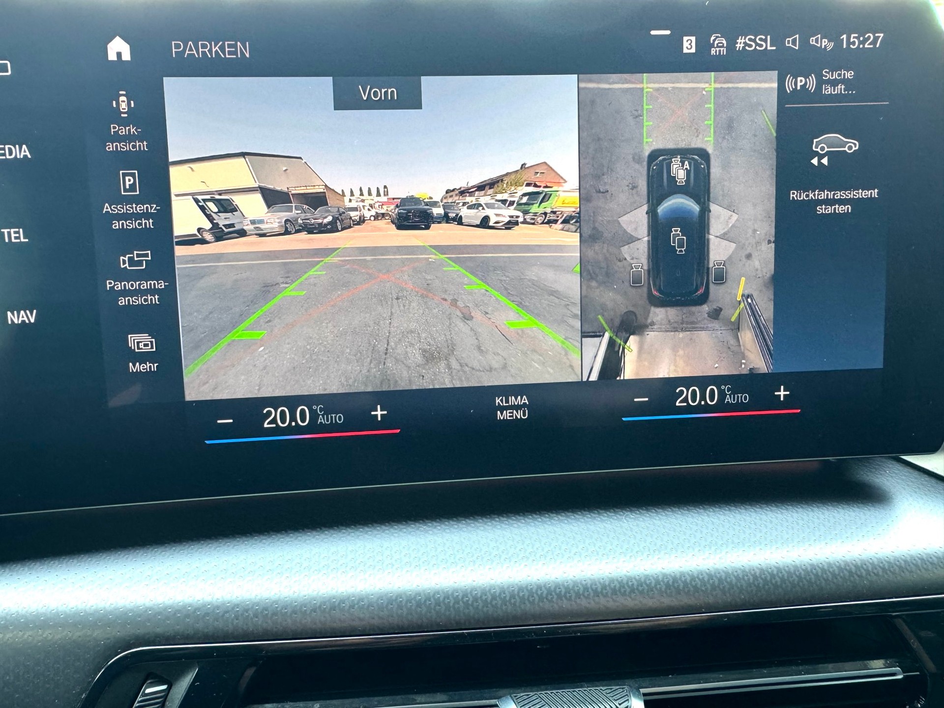 BMW X1 23d xDrive paddles-showroom-element-3