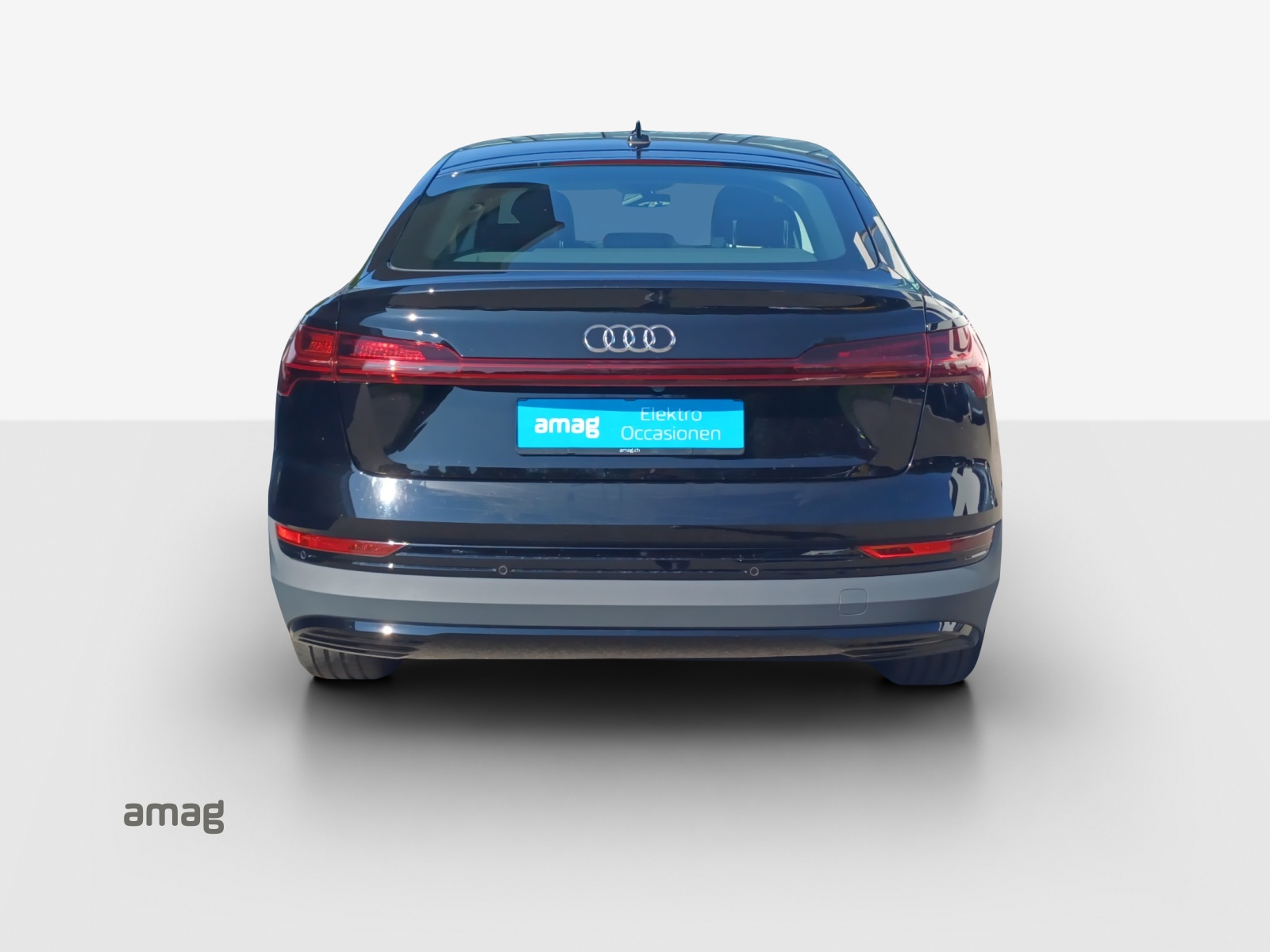AUDI e-tron 55 Sportback quattro-showroom-element-3