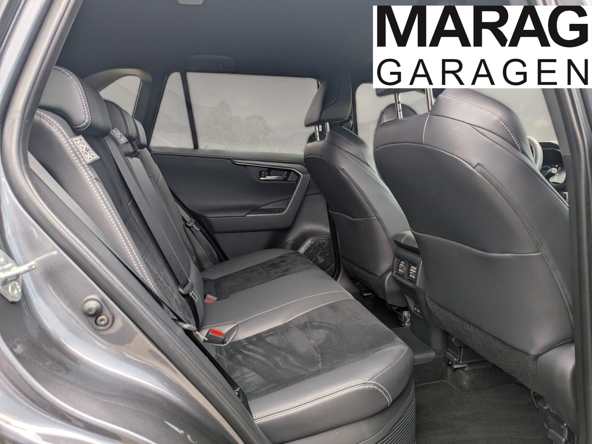 TOYOTA RAV-4 2.5 PHEV GR Sport e-CVT 4WD-image-10