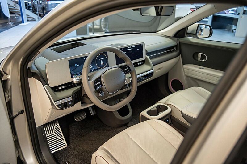 HYUNDAI Ioniq 5 Vertex 72 kWh 4WD-showroom-element-3