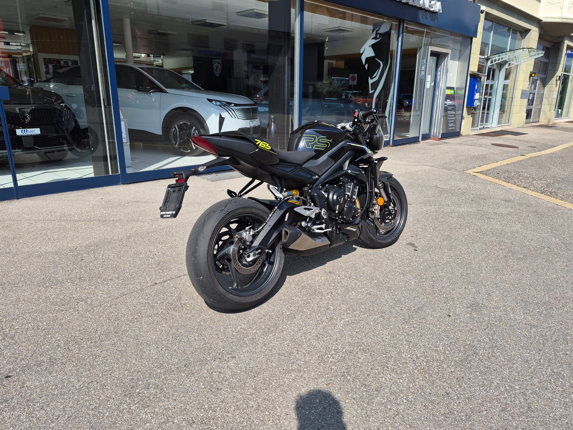 TRIUMPH Street Triple RS 765-showroom-element-2