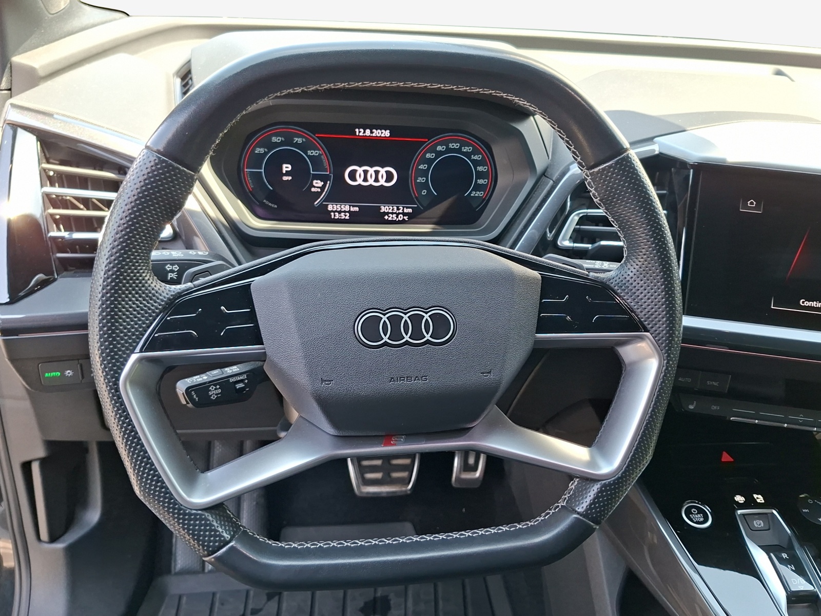 AUDI Q4 e-tron 50 quattro-image-9