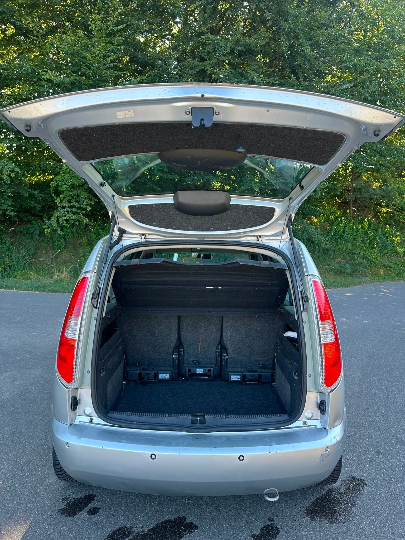 SKODA Roomster 1.9 TDI Style-image-13